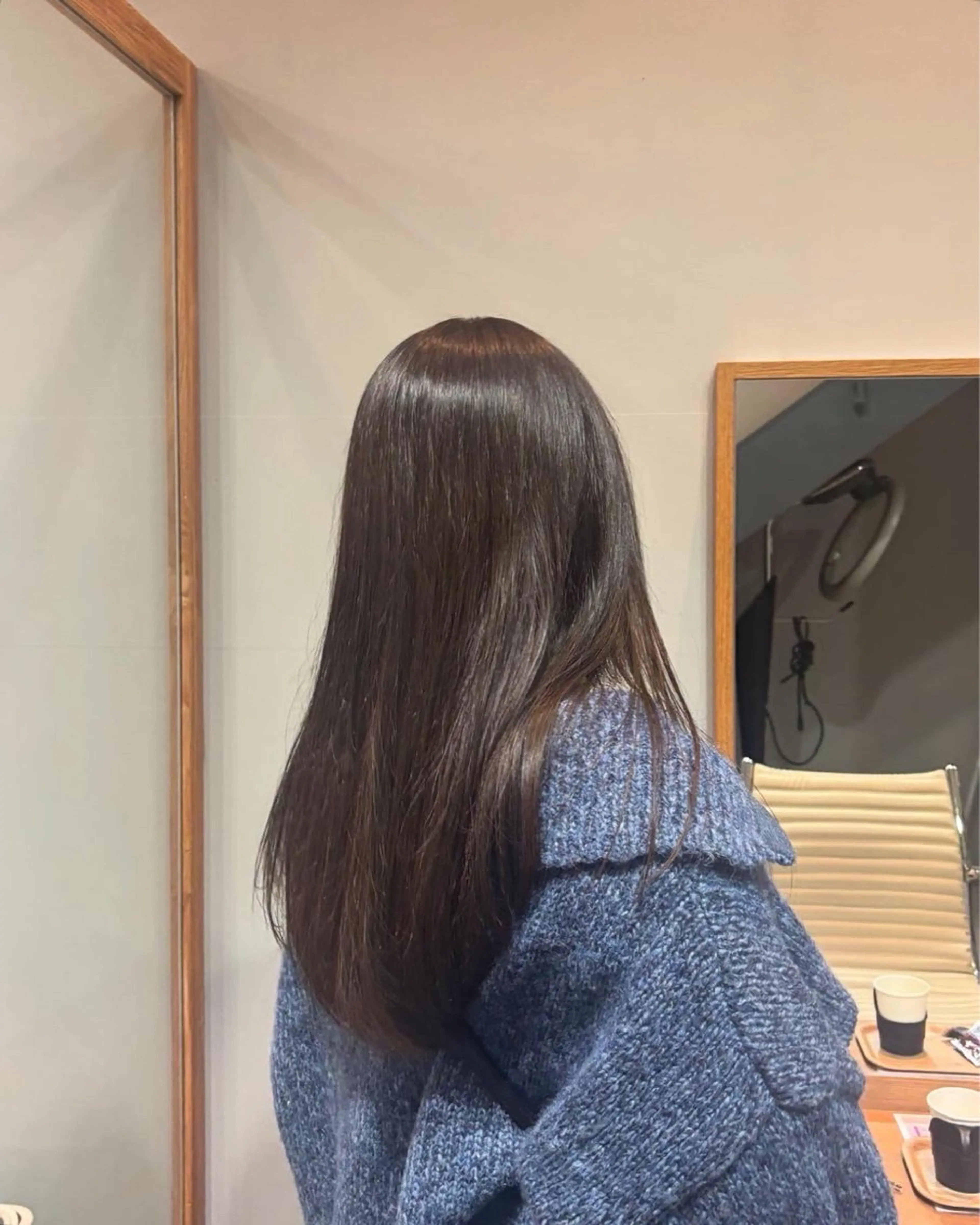 ロング カラー カット ヘアカラー トリートメント 井手上 華のヘアスタイル