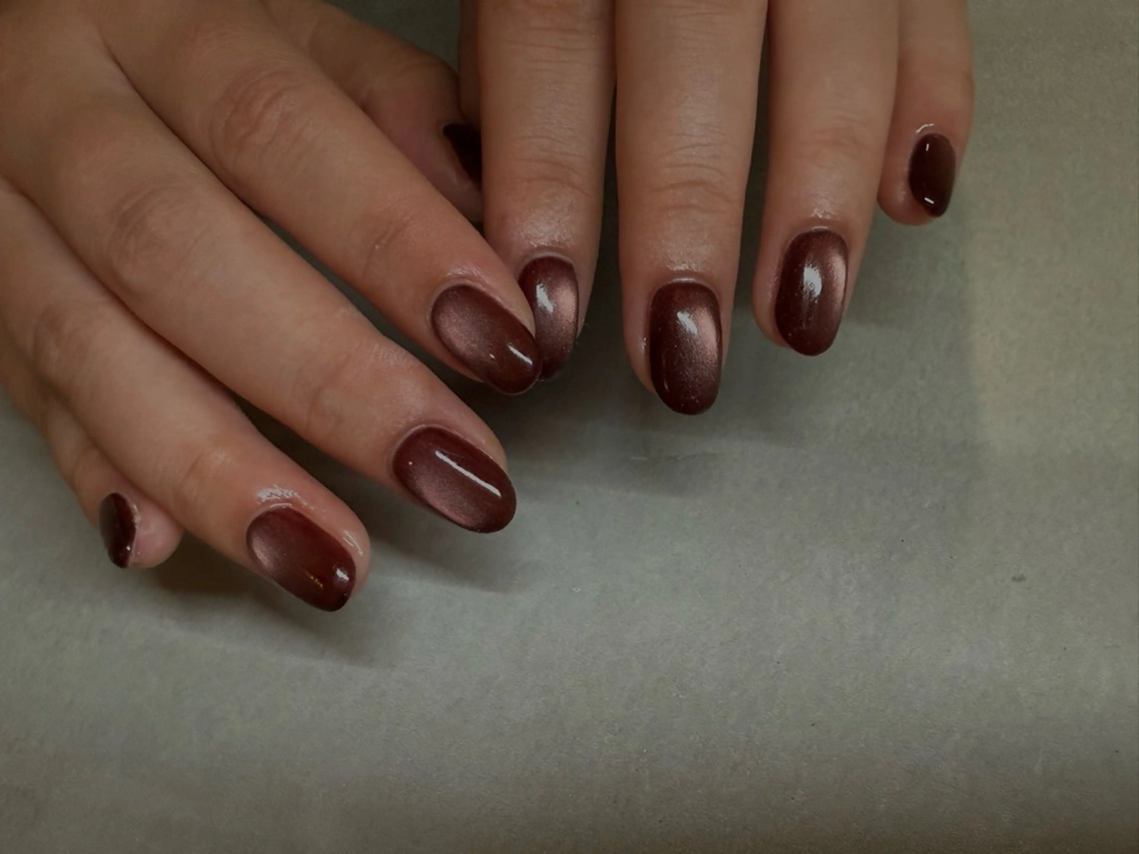 ネイル ボルドー マグネットネイル Fujimori .のネイルデザイン