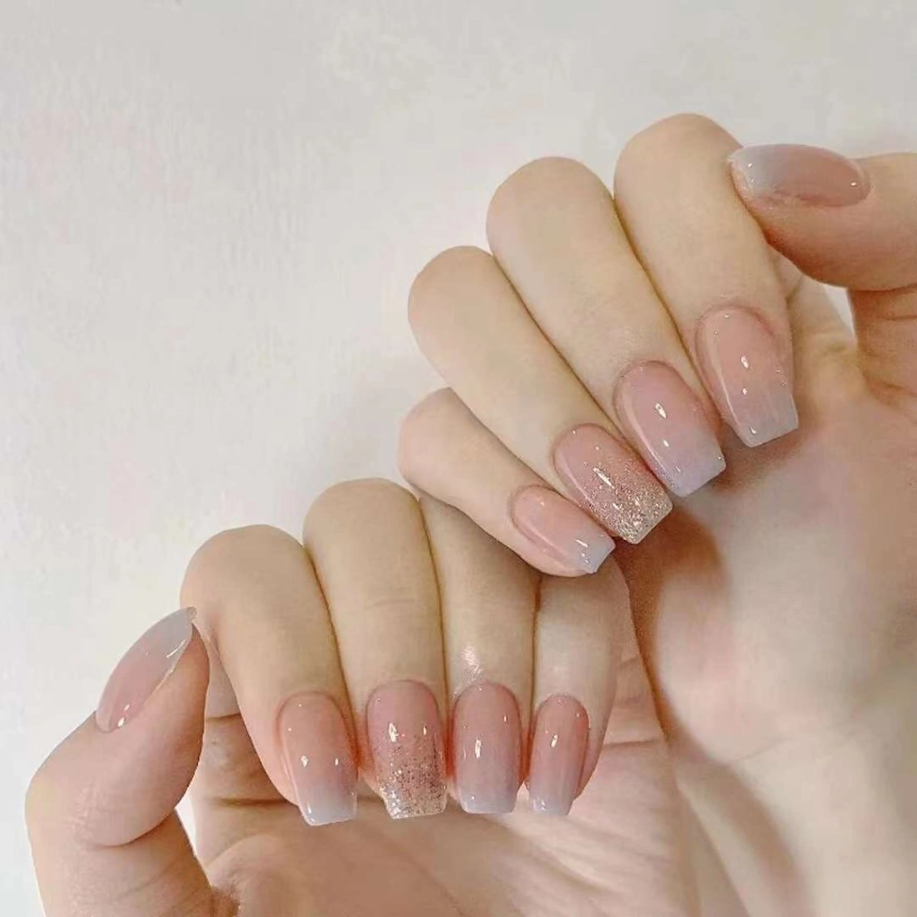 ネイル ハンドネイル VIVIAN リサのネイルデザイン