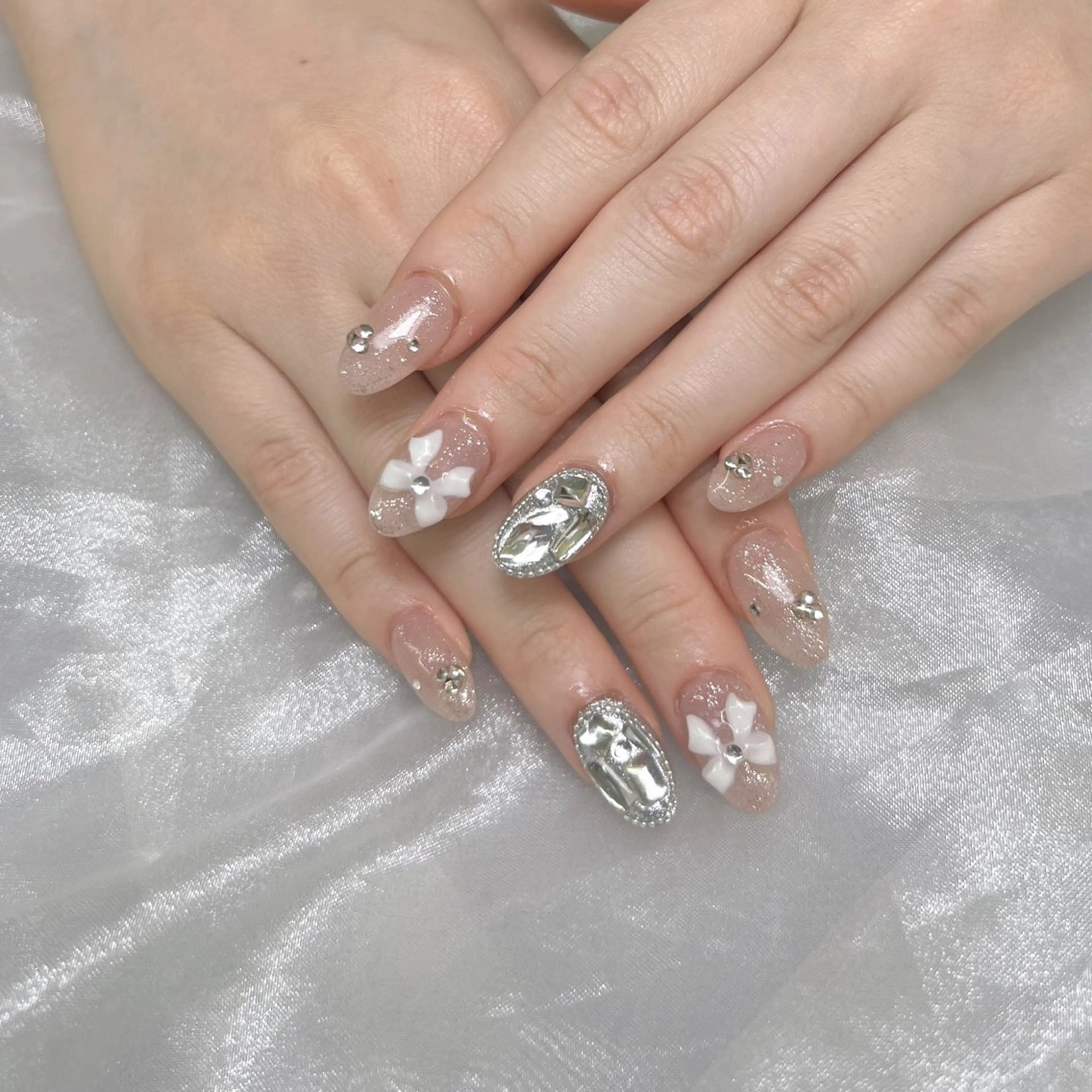 ネイル Bii box🎟 atsukoのネイルデザイン