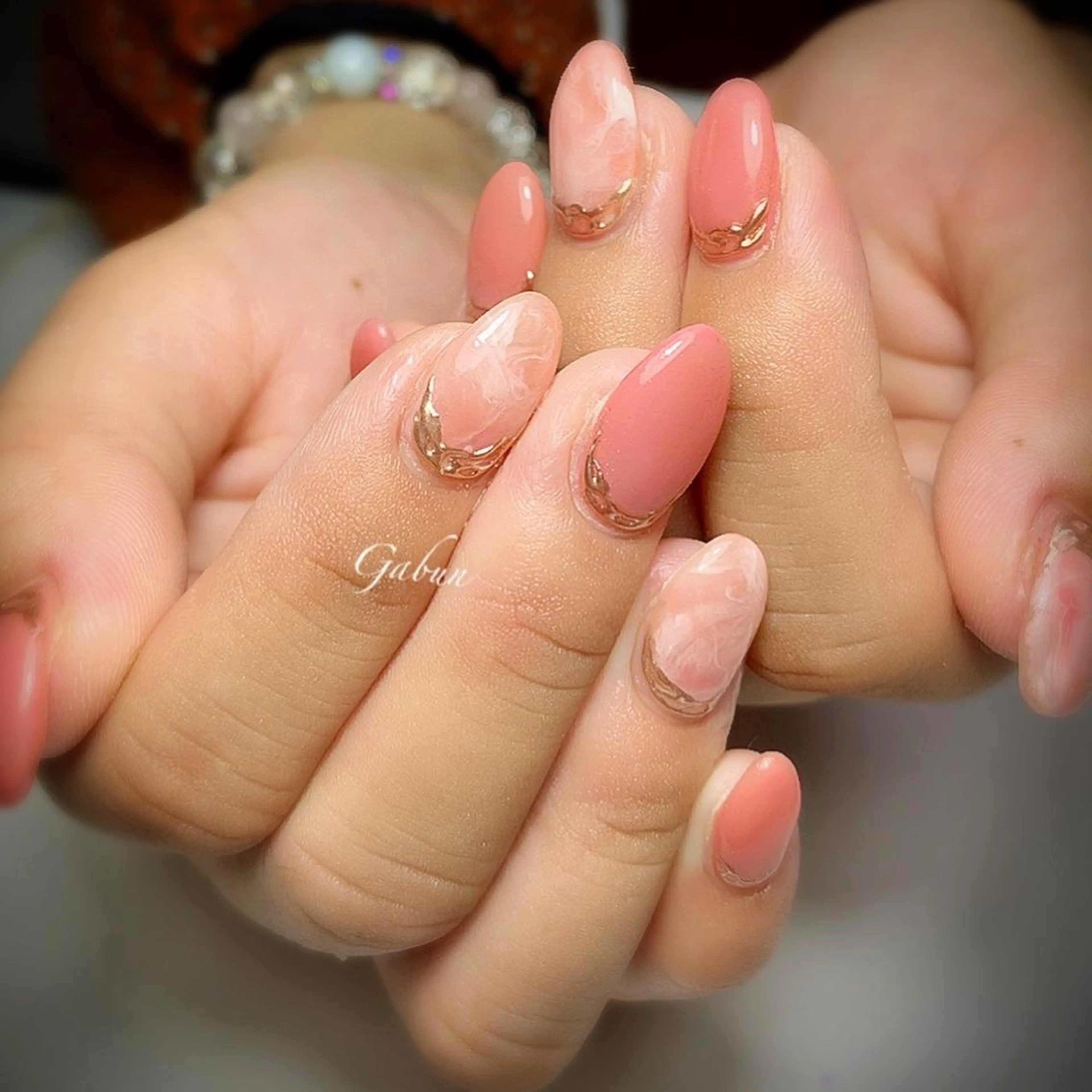 ネイル ニュアンスネイル ハンドネイル ハンドケア LOTUS ネイルサロンのネイルデザイン