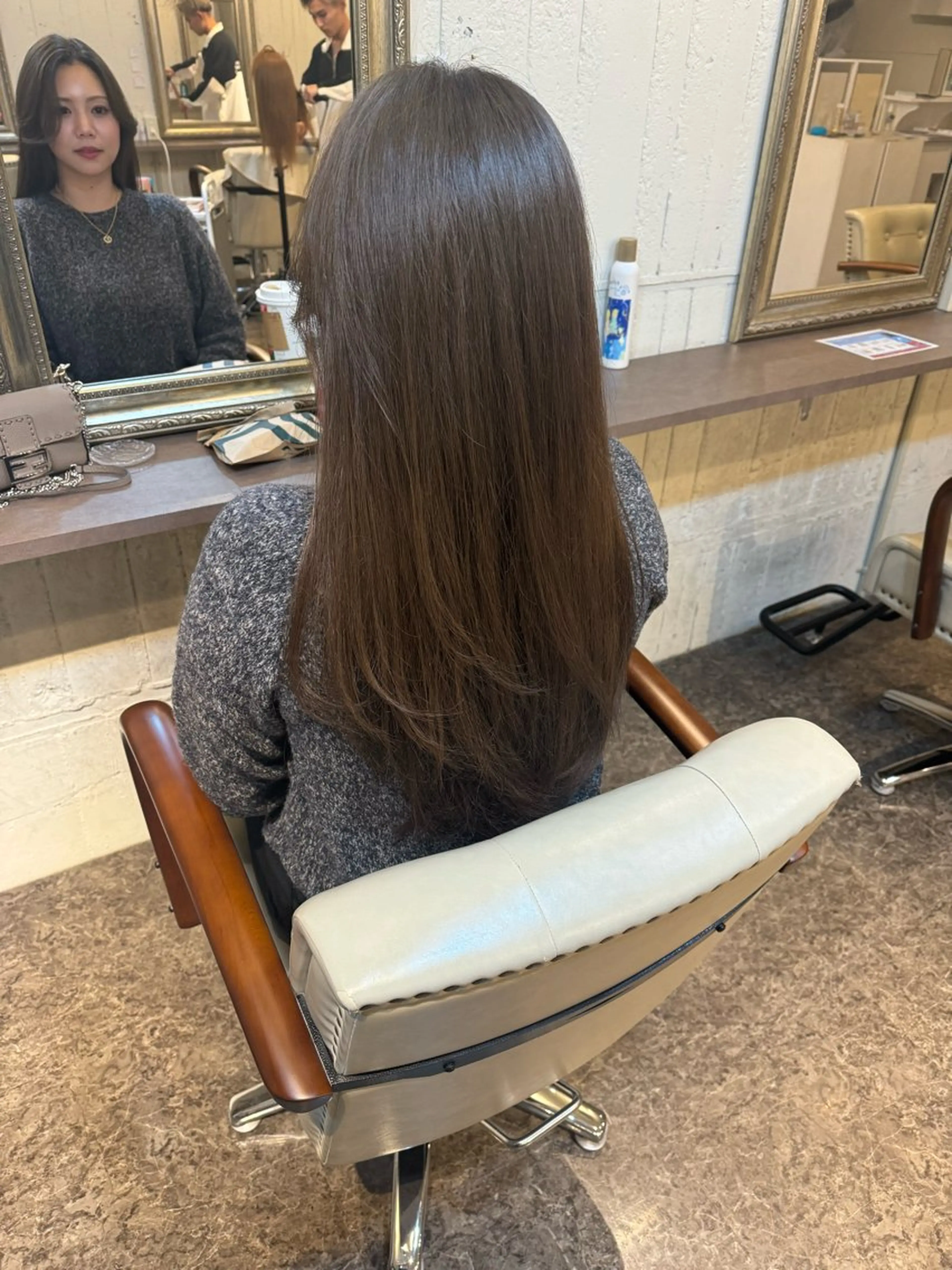 ロング カラー 小松 瑞季のヘアスタイル