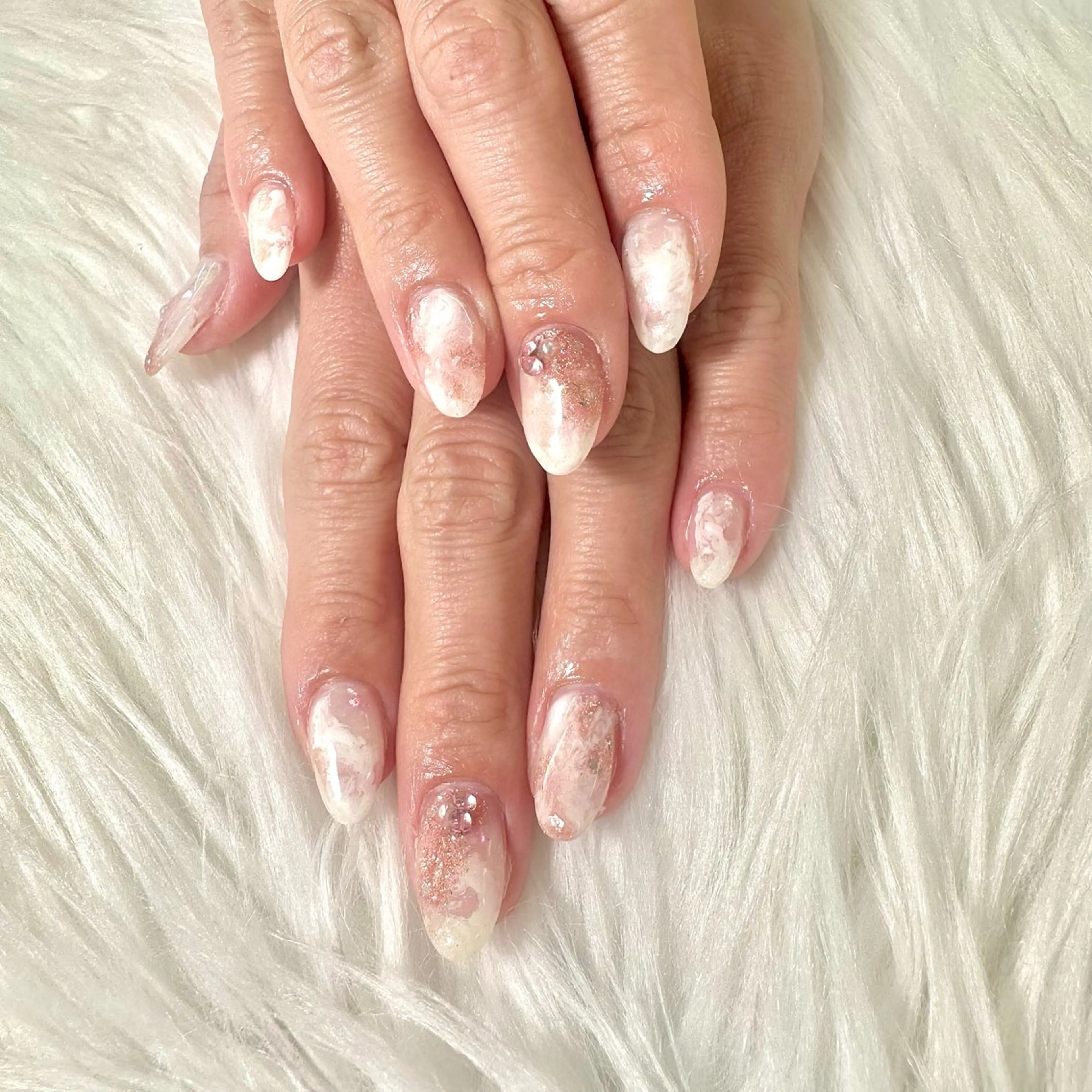 ネイル ラメ(グリッター) ホワイト ハンドネイル Heartnail Hino Reinaのネイルデザイン