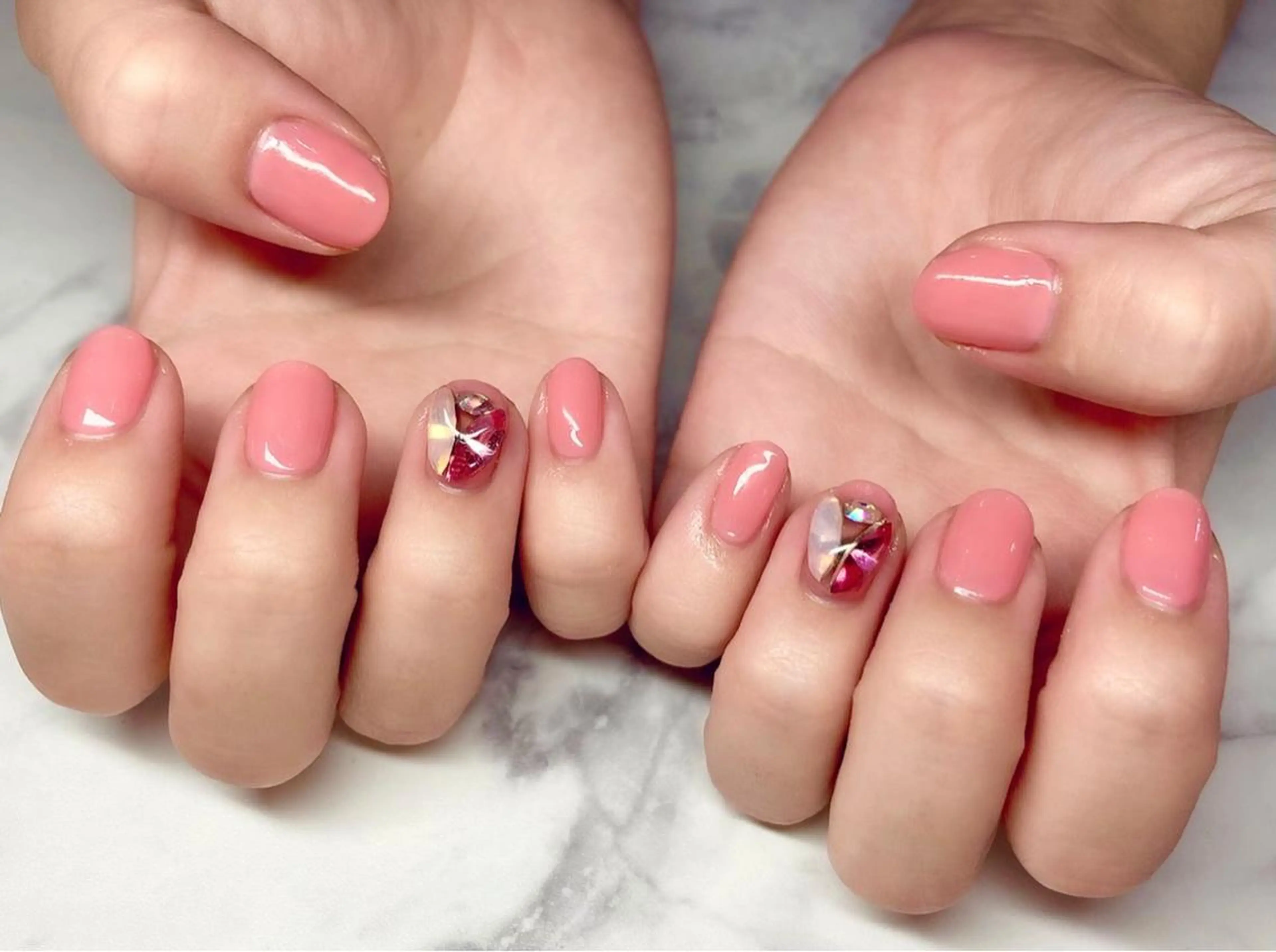 ネイル ジェルネイル パラジェル ピンク 夏ネイル ハンドネイル Nail&eye Belire 新宿のネイルデザイン