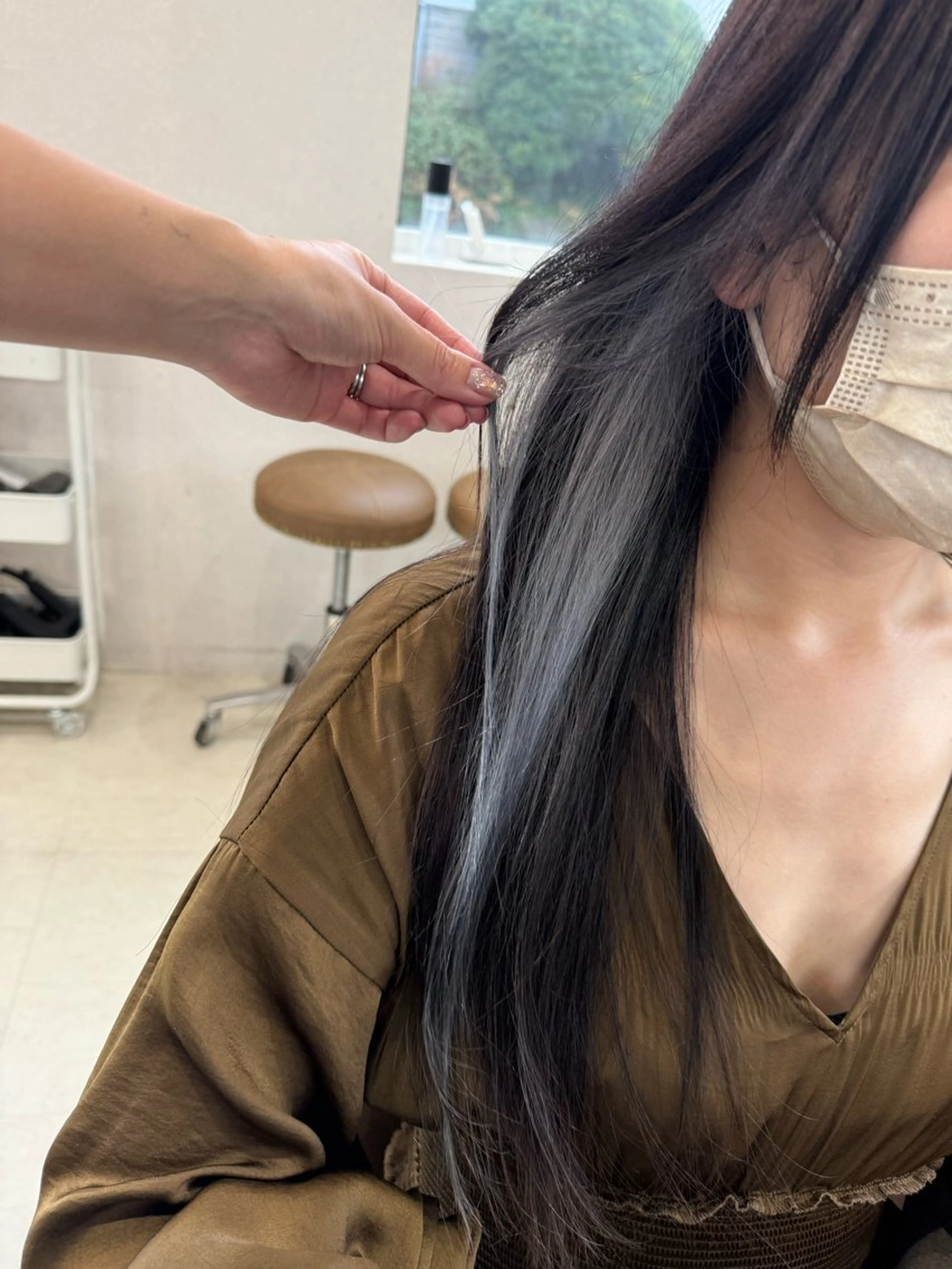 ロング ヘアカラー 鈴木 妃帆未のヘアスタイル