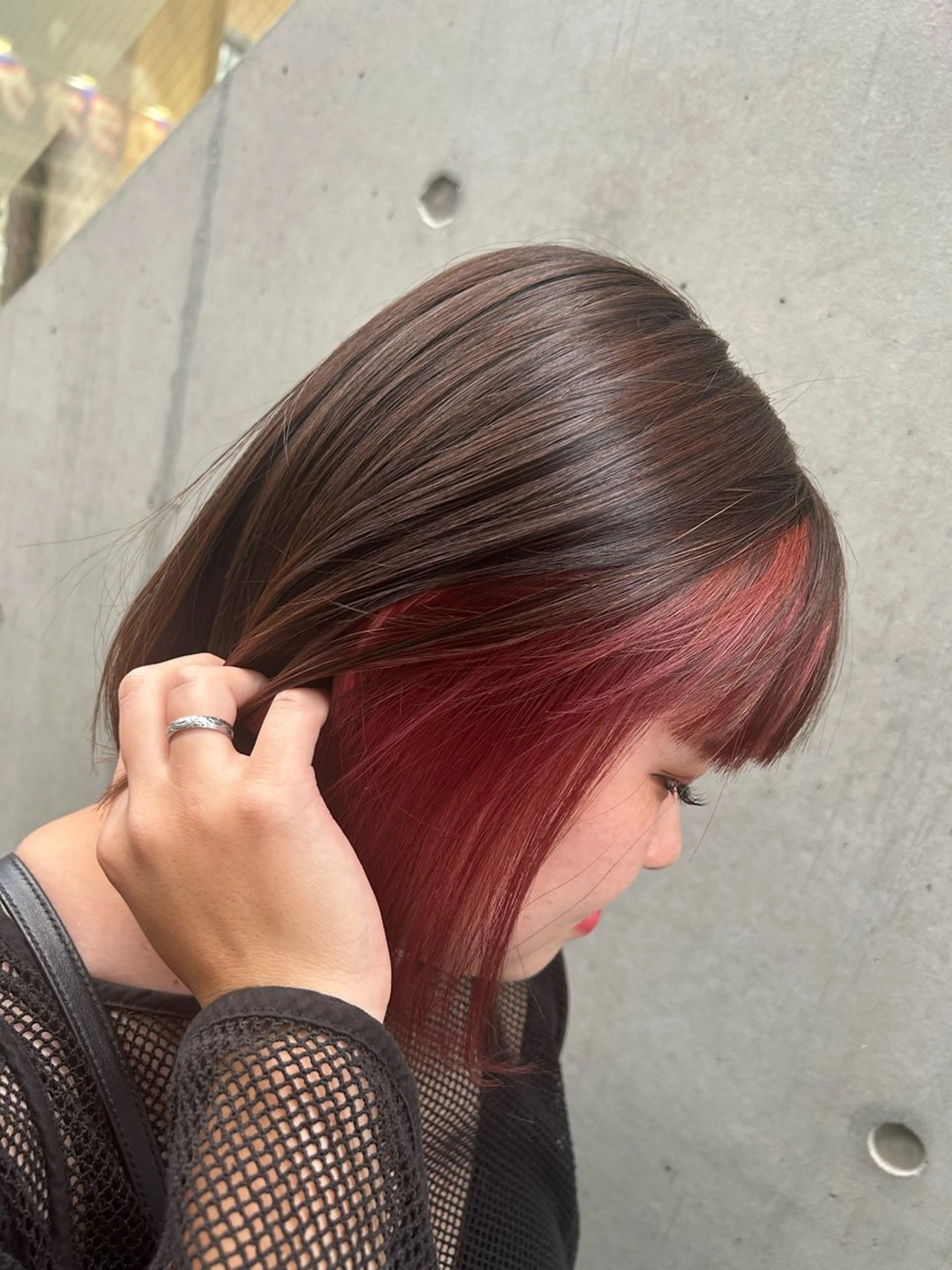 ミディアム 園田 彩音のヘアスタイル