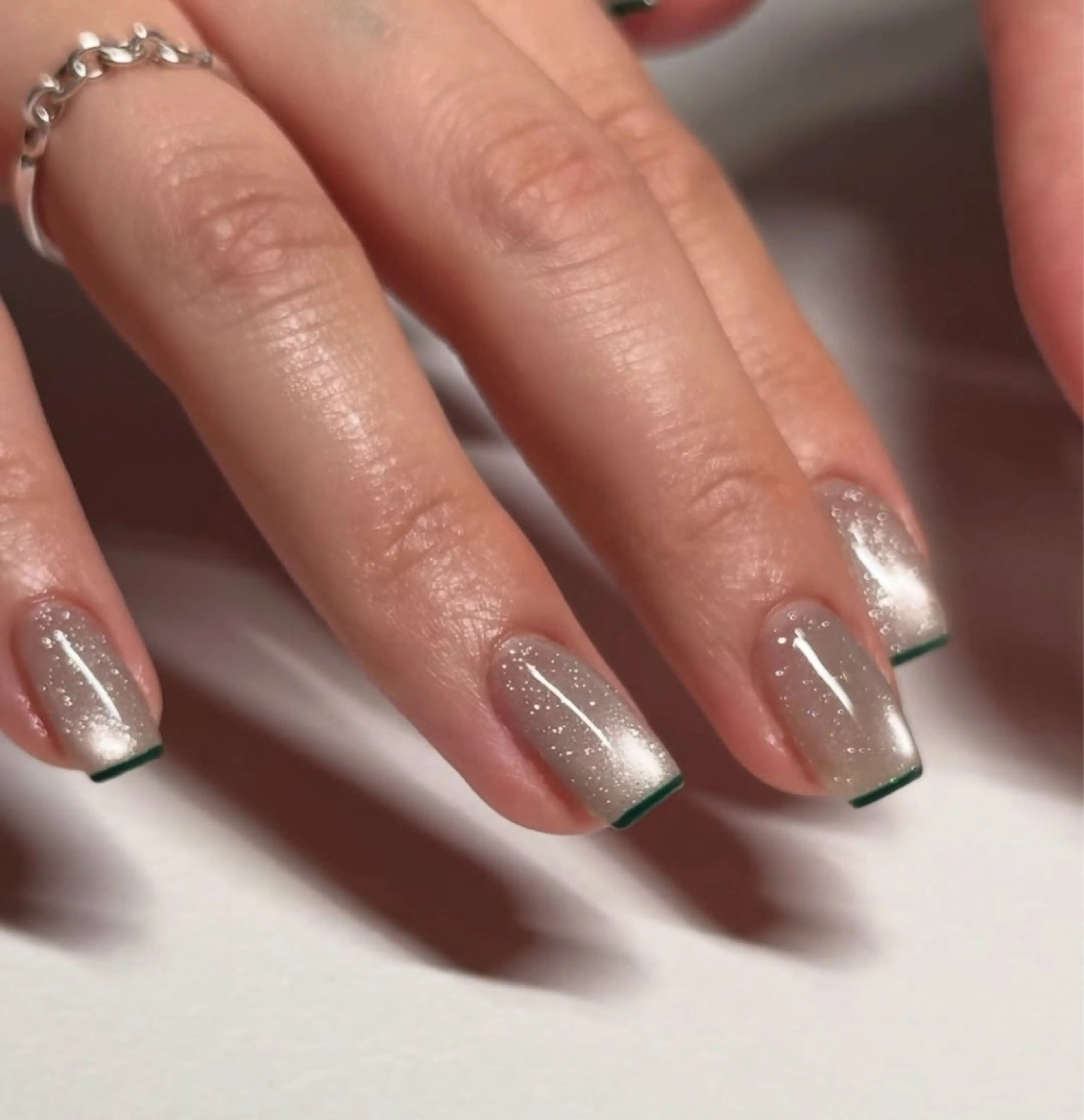 ネイル フレンチネイル マグネットネイル 持ち込み シンプルネイル ハンドネイル JISOO ANA.CHUOのネイルデザイン