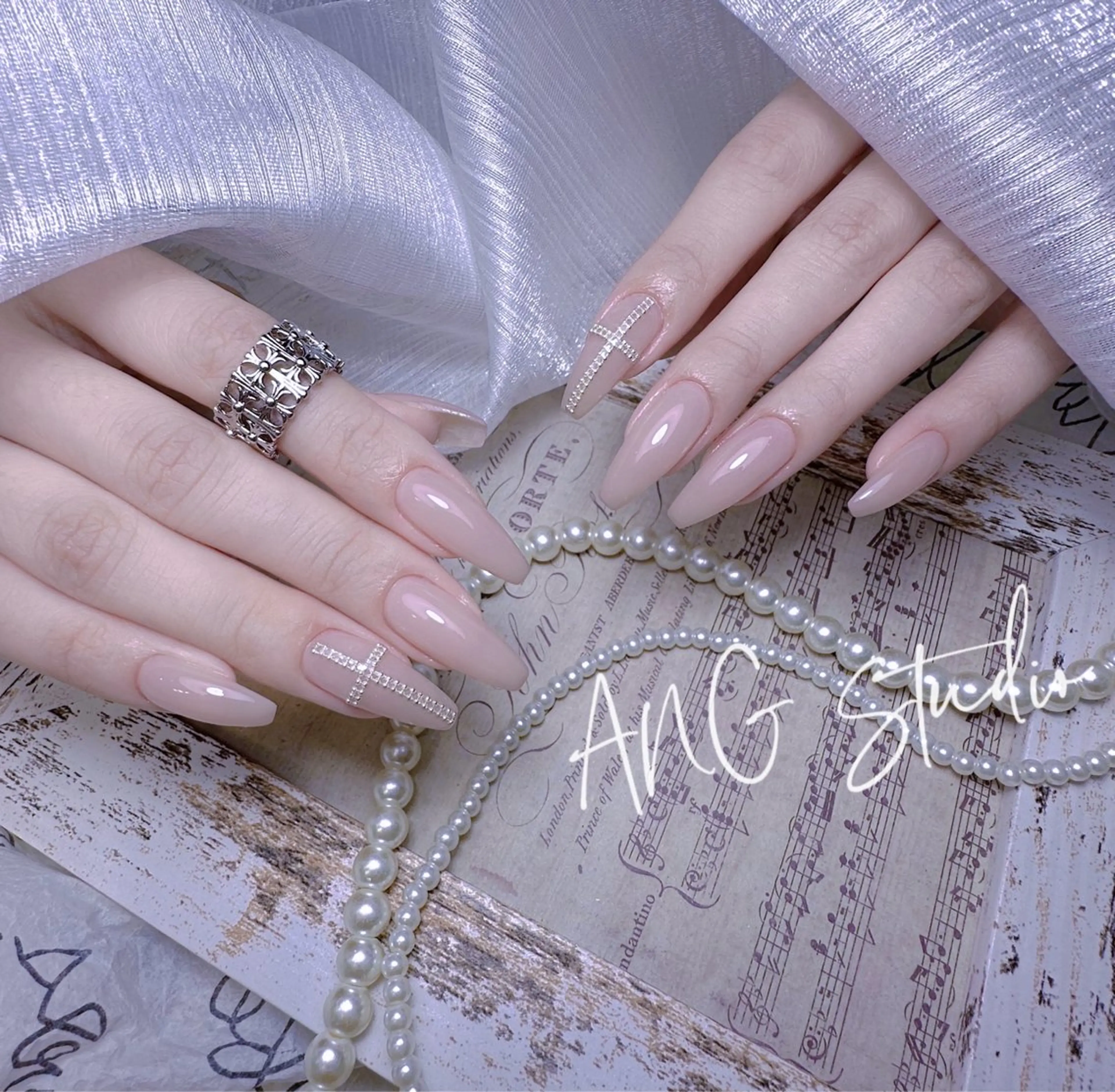 ネイル ハンドネイル ハンドケア ANG Studioのネイルデザイン