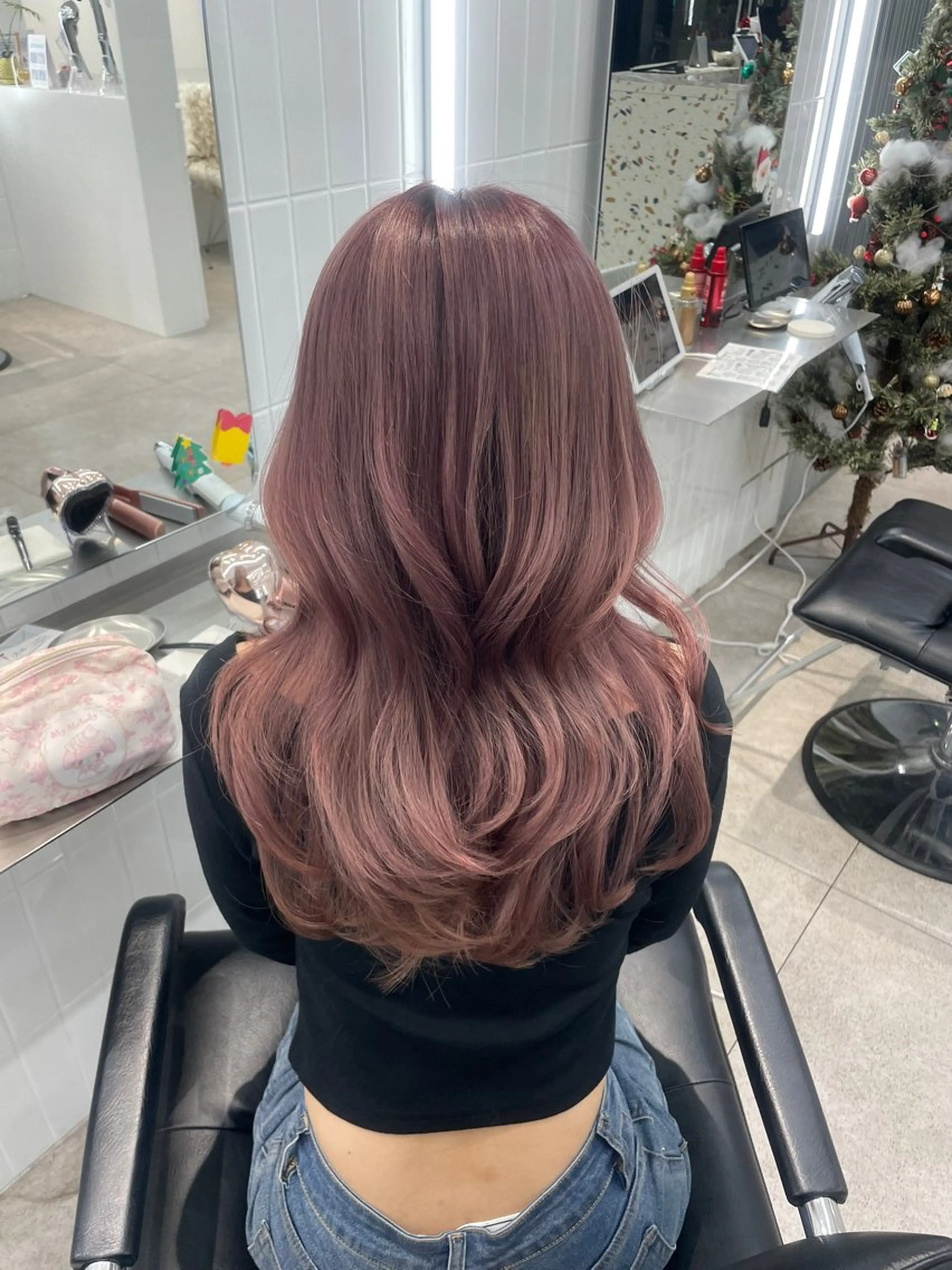 ロング カラー ベージュカラー ブリーチ ブラウンカラー グレージュ ラベンダーカラー 表参道/ハイライト バレイヤージュのヘアスタイル