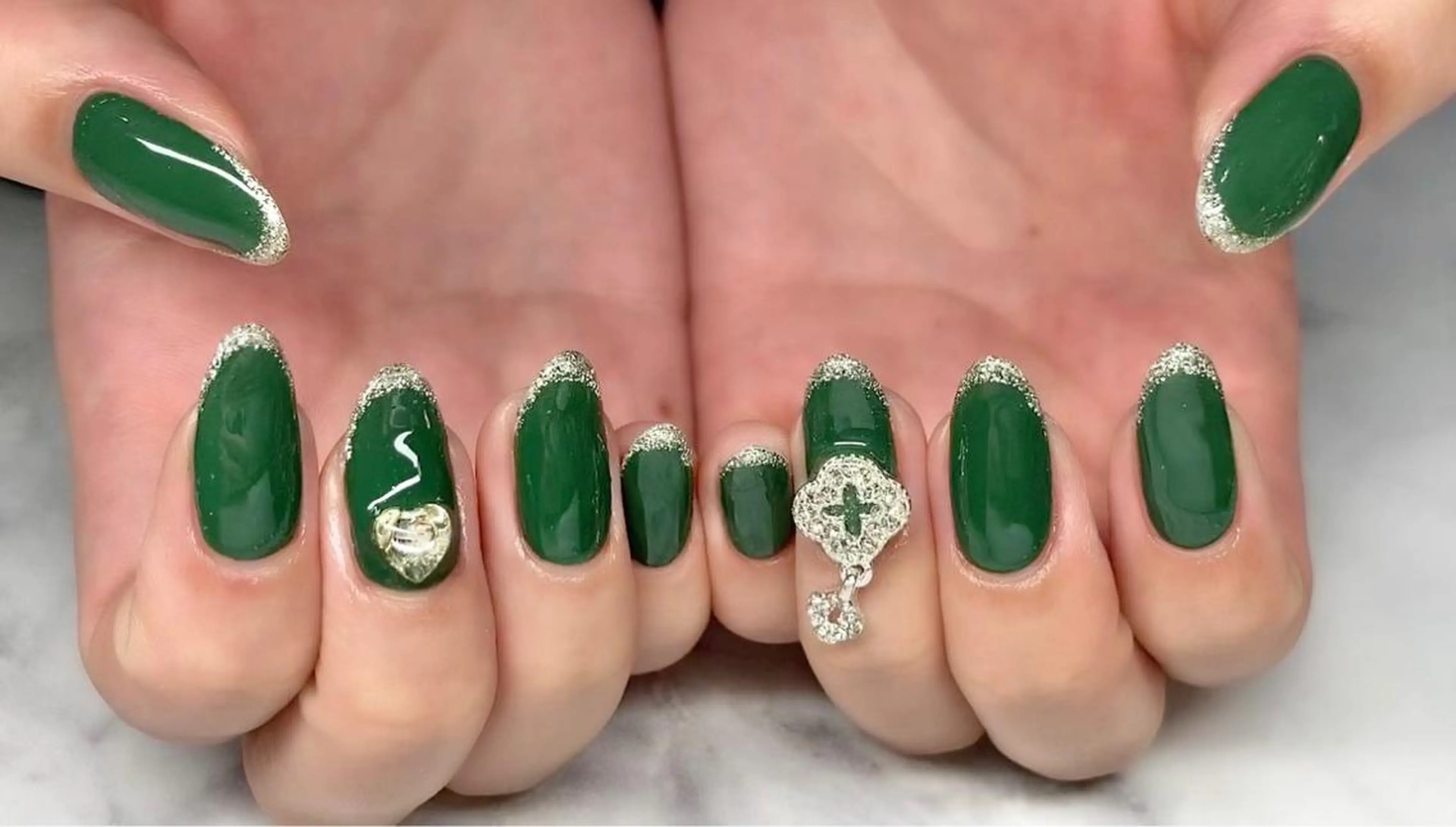 ネイル 長さ出し フレンチネイル ジェルネイル 韓国ネイル マグネットネイル ハンドネイル Nail&eye Belire 新宿のネイルデザイン