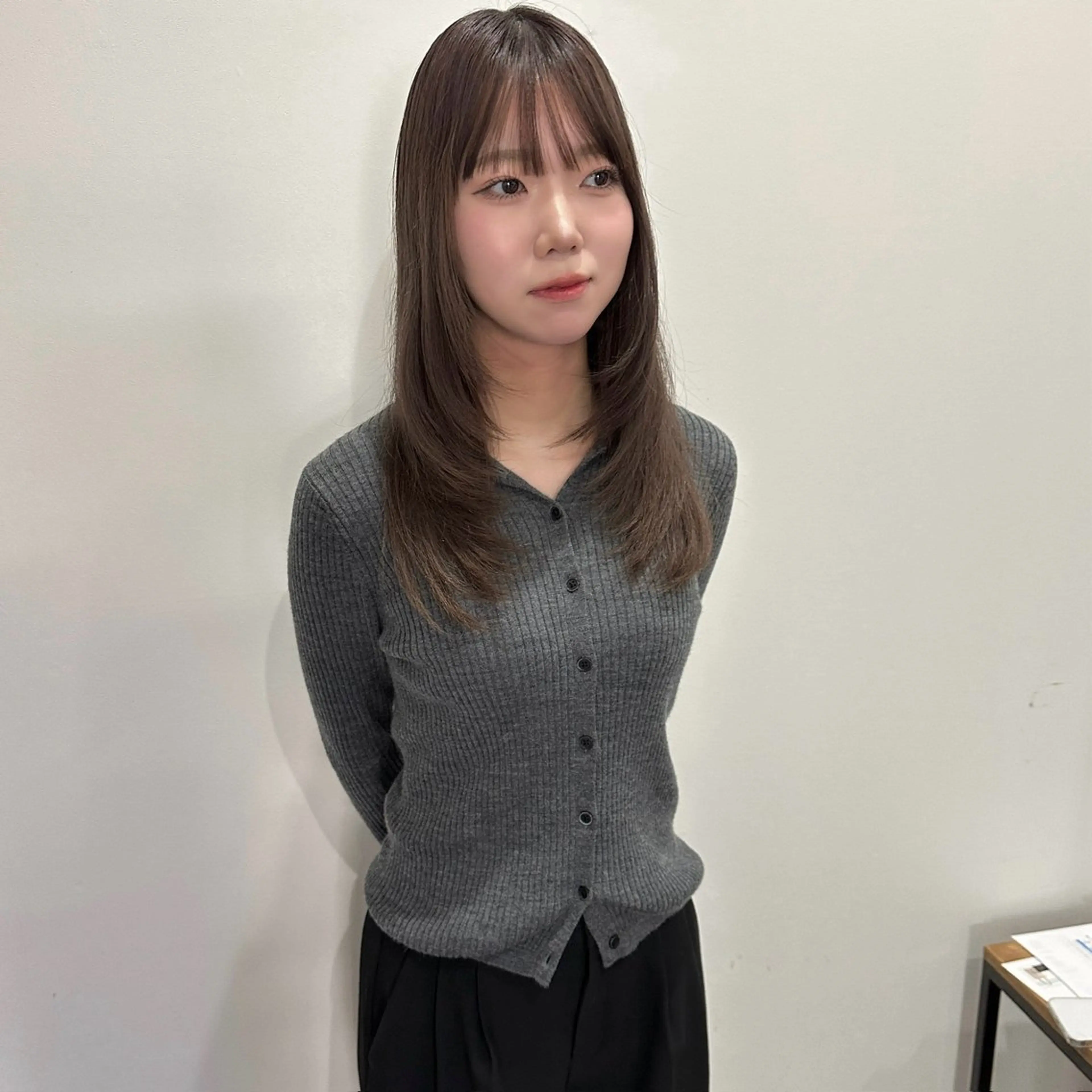 セミロング カラー はちすか るかのヘアスタイル