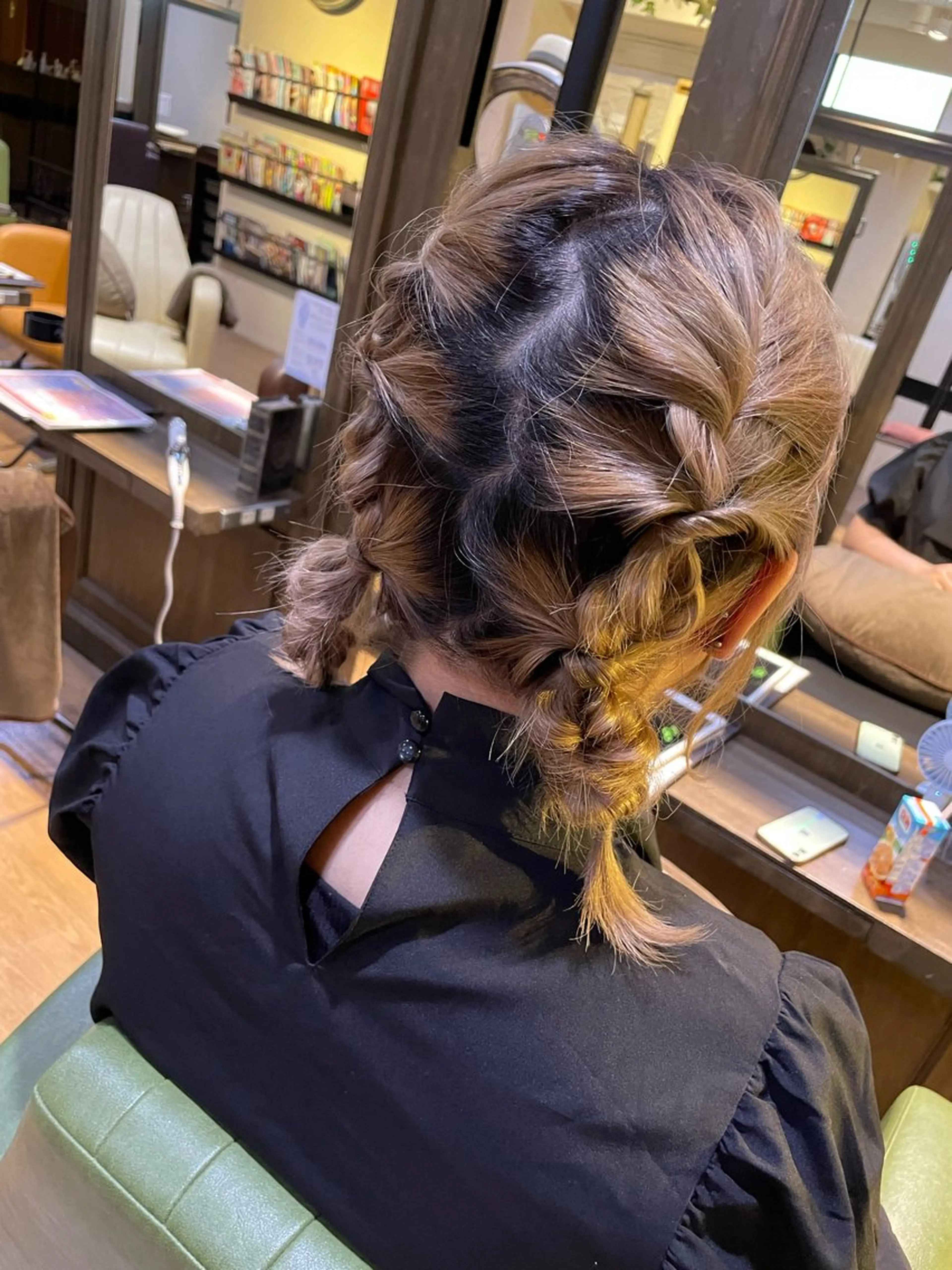 ミディアム ヘアアレンジ ツインテール モードケイズ塚口 河野髪質改善ioLuのヘアスタイル