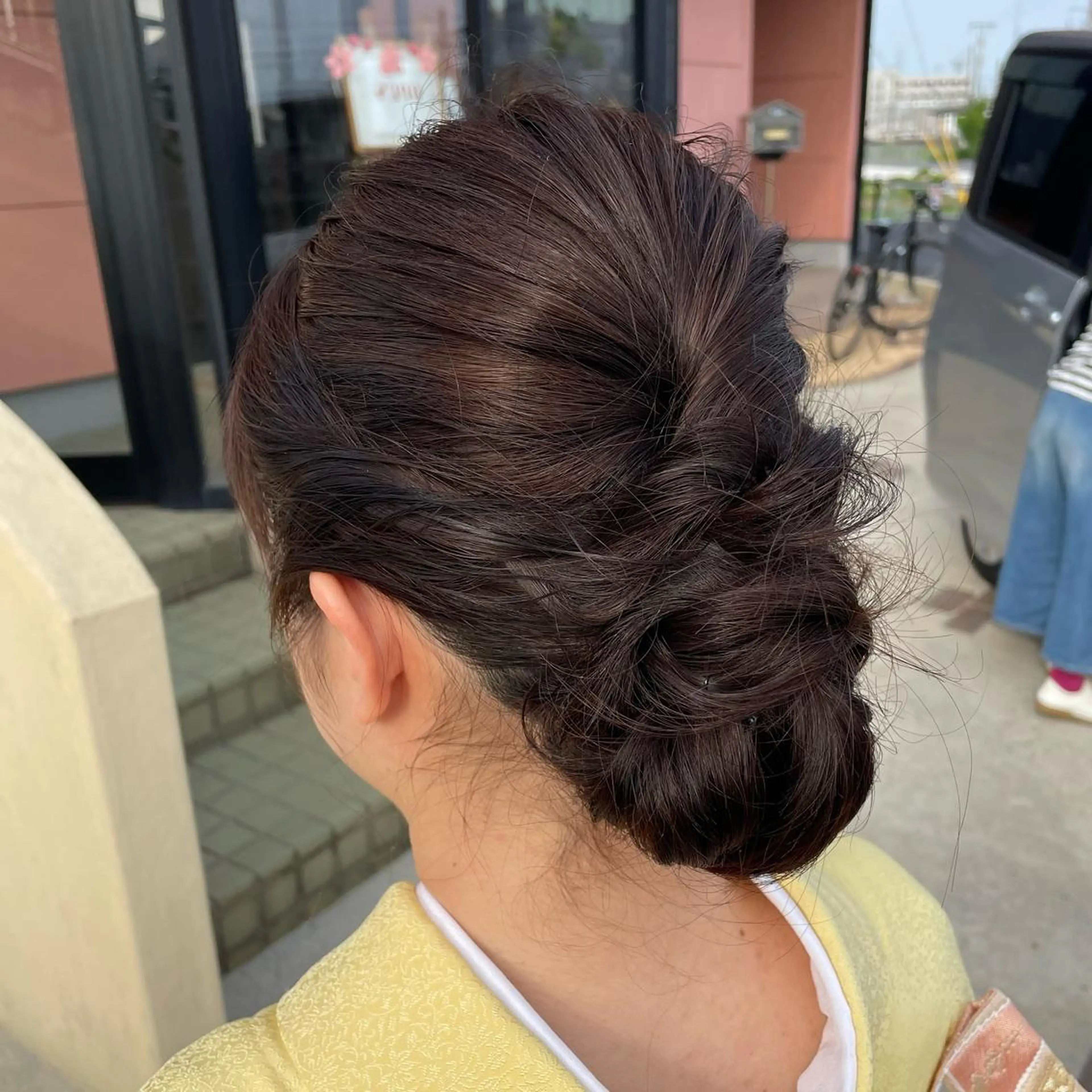 ミディアム カラー パーマ ヘアアレンジ メンズ キッズ ネイル マツエク・マツパ アイブロウ ブラウンカラー レッドカラー カラーマツエク ブラウン 赤色 mona/ ストレートスタイル✨のヘアスタイル
