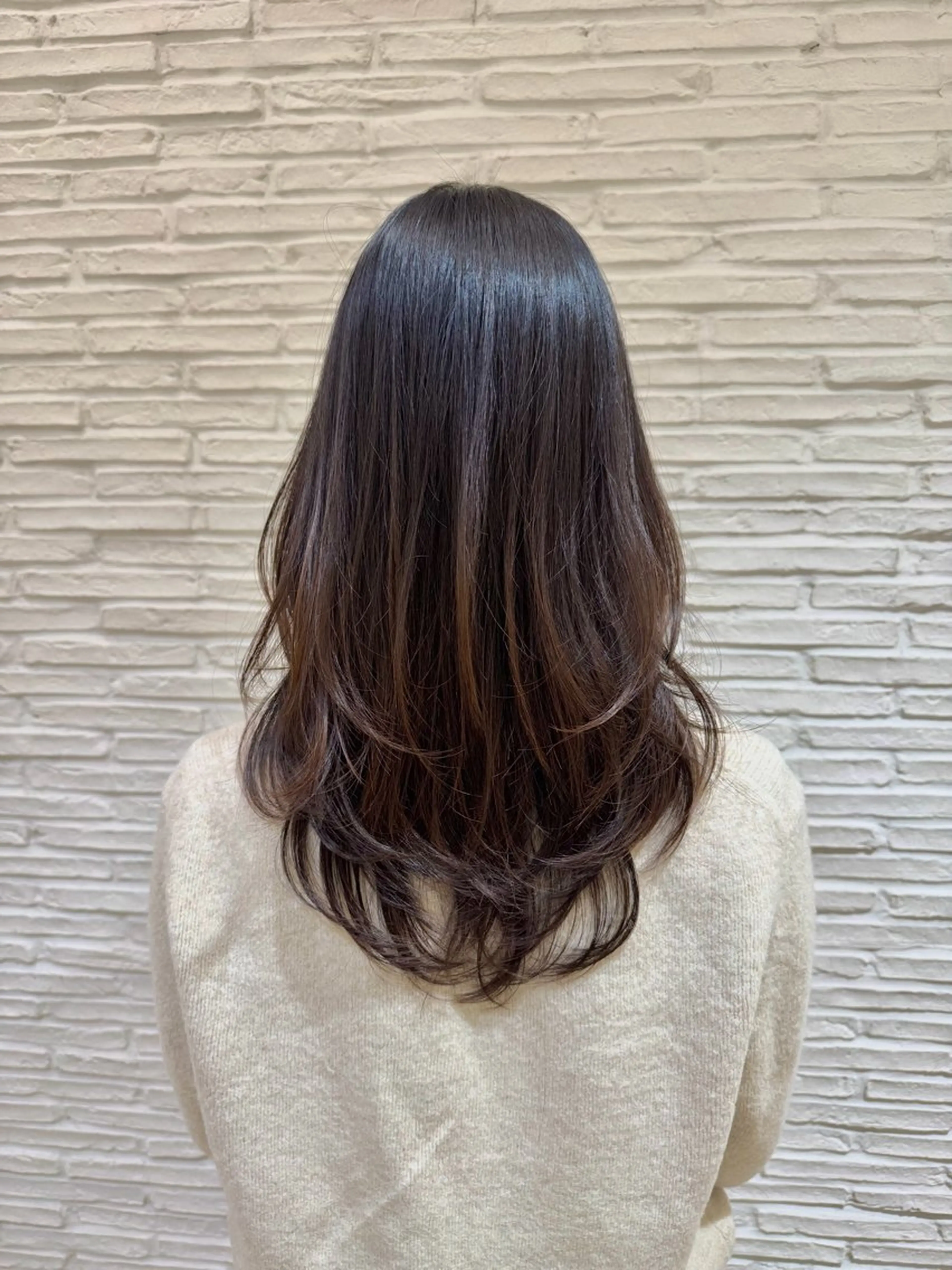 ロング レイヤーカット amie by AFLOAT 浦和店のヘアスタイル
