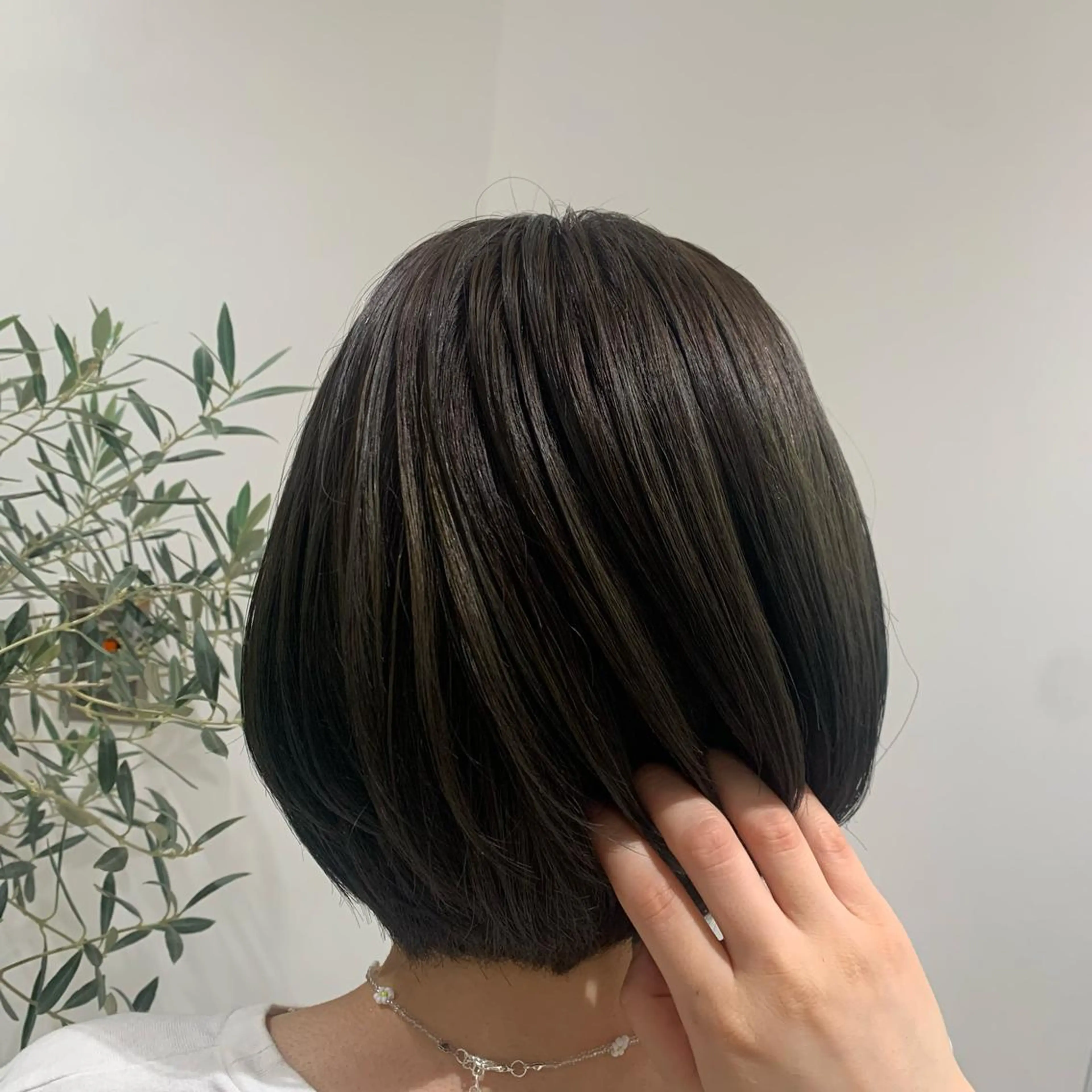 ショート カラー ヘアアレンジ 小白井 由美のヘアスタイル