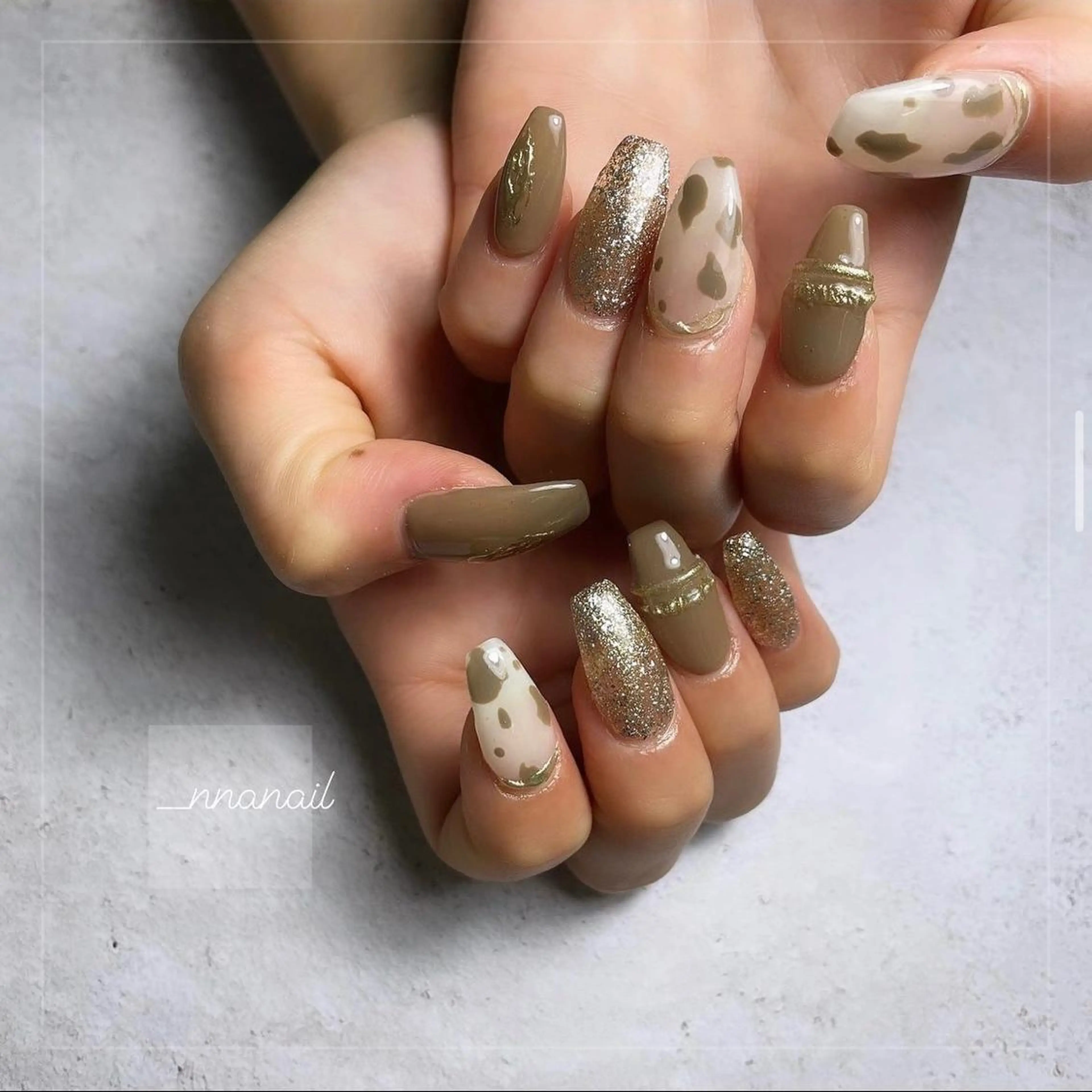 ネイル GRANDE OSU Anna 🧸💛のネイルデザイン