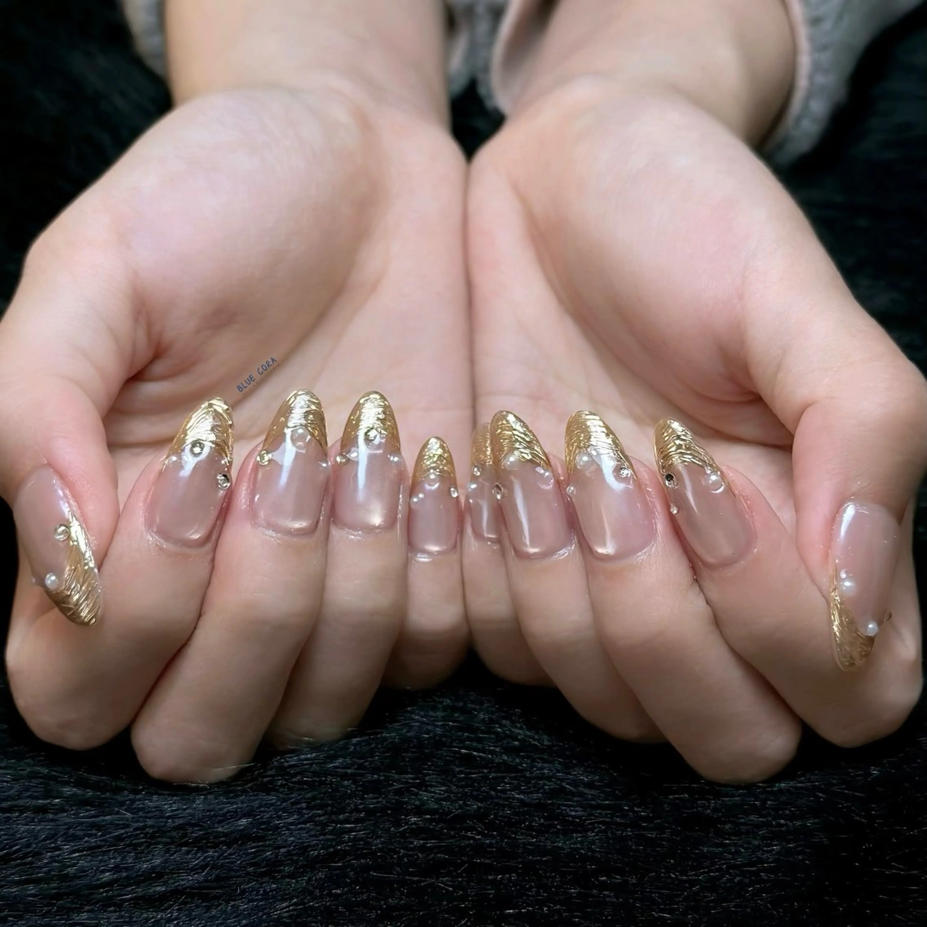 ネイル オーロラネイル マグネットネイル ミラーネイル ハンドネイル ハンドケア BLUE CORA所属・BLUE CORAのネイルデザイン