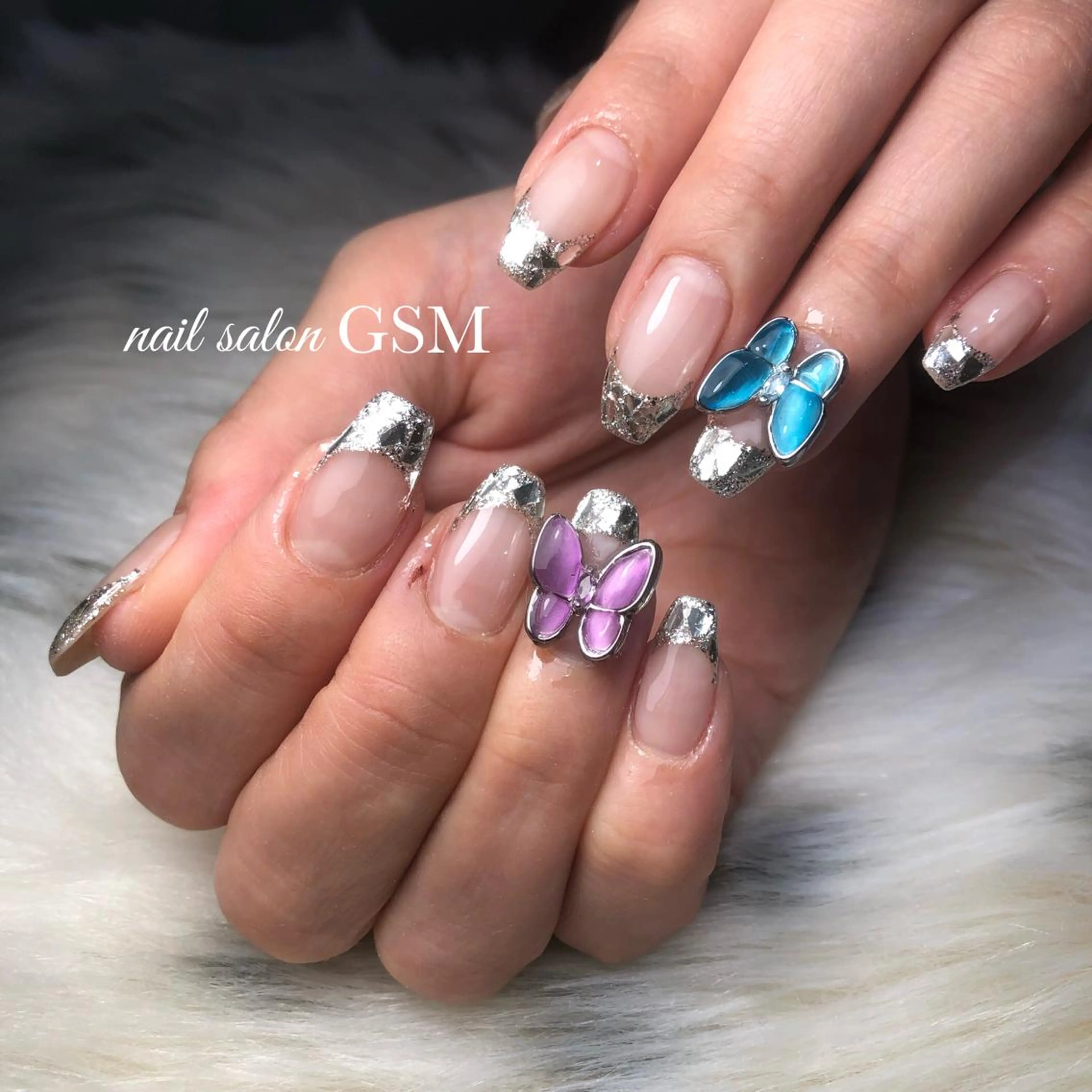 ネイル フレンチネイル ガラスフレンチ nail salon GSMのネイルデザイン