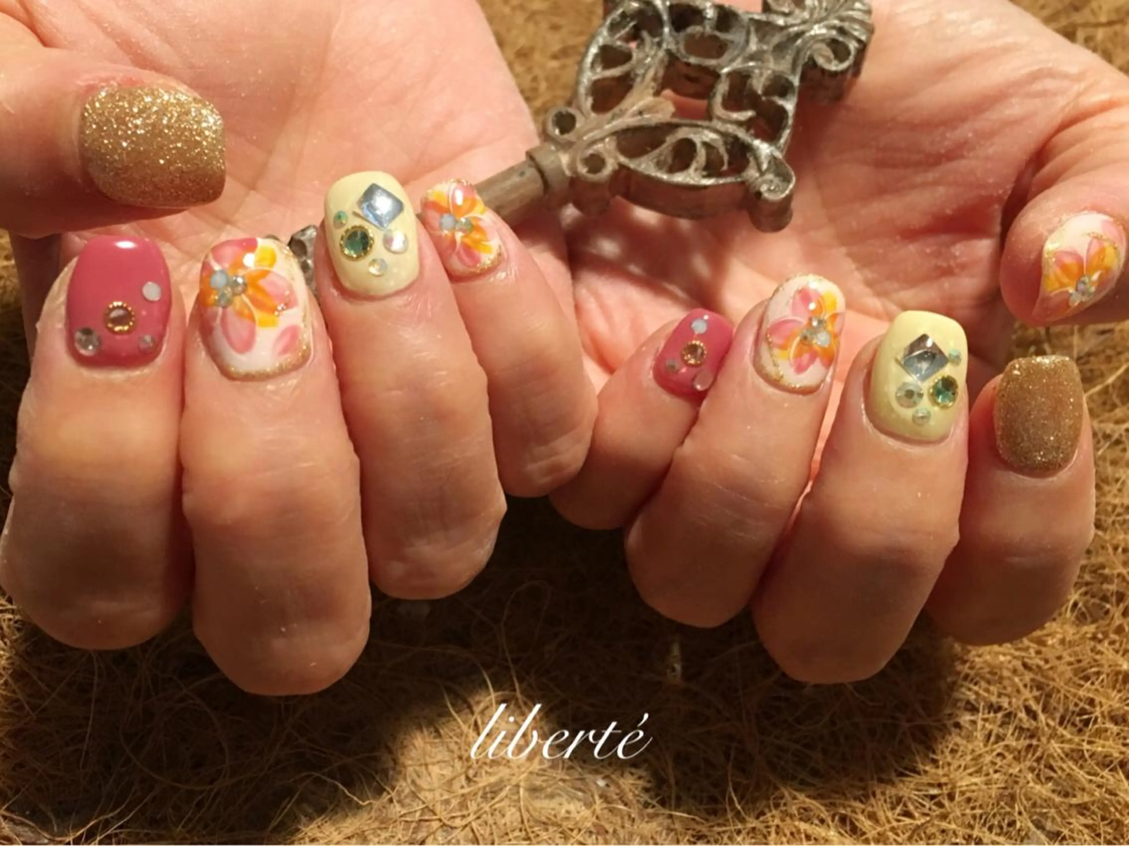 ネイル liberté (リベルテ)のネイルデザイン