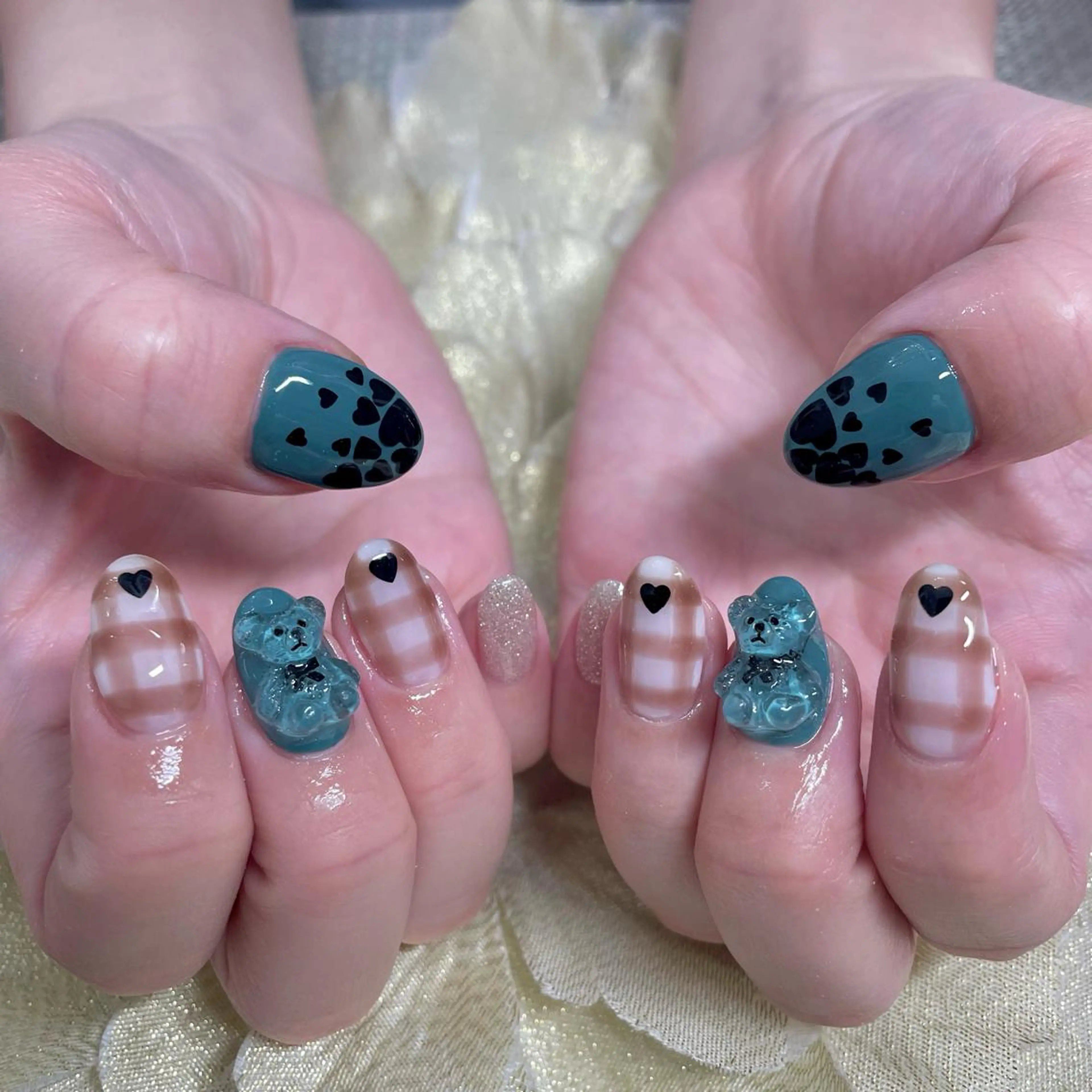 ネイル ジェルネイル ハート ホログラムネイル バレンタイン J terrace Nailのネイルデザイン