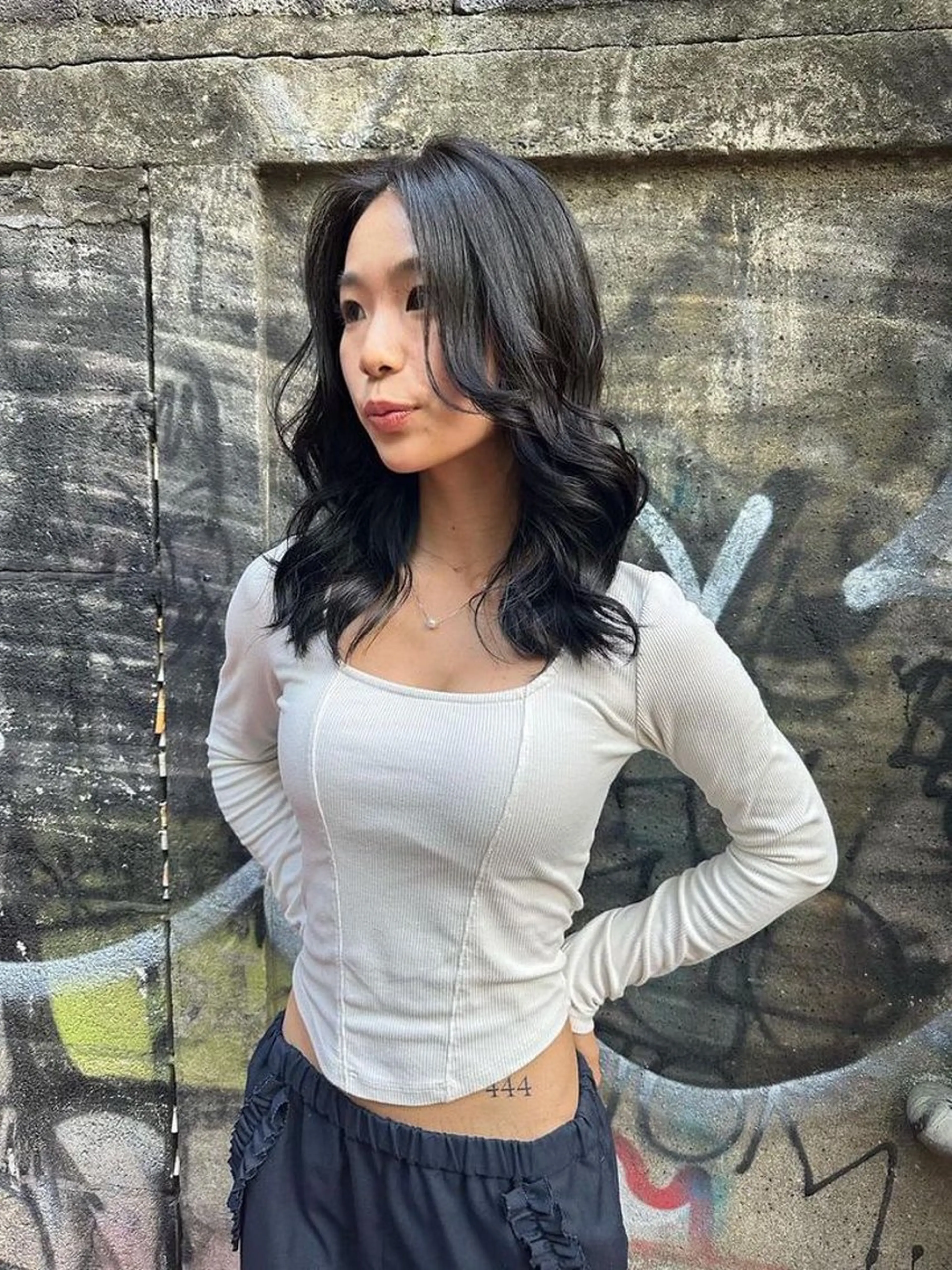 ロング ✴︎TO-MA✴︎ レッドカラー/透明感のヘアスタイル