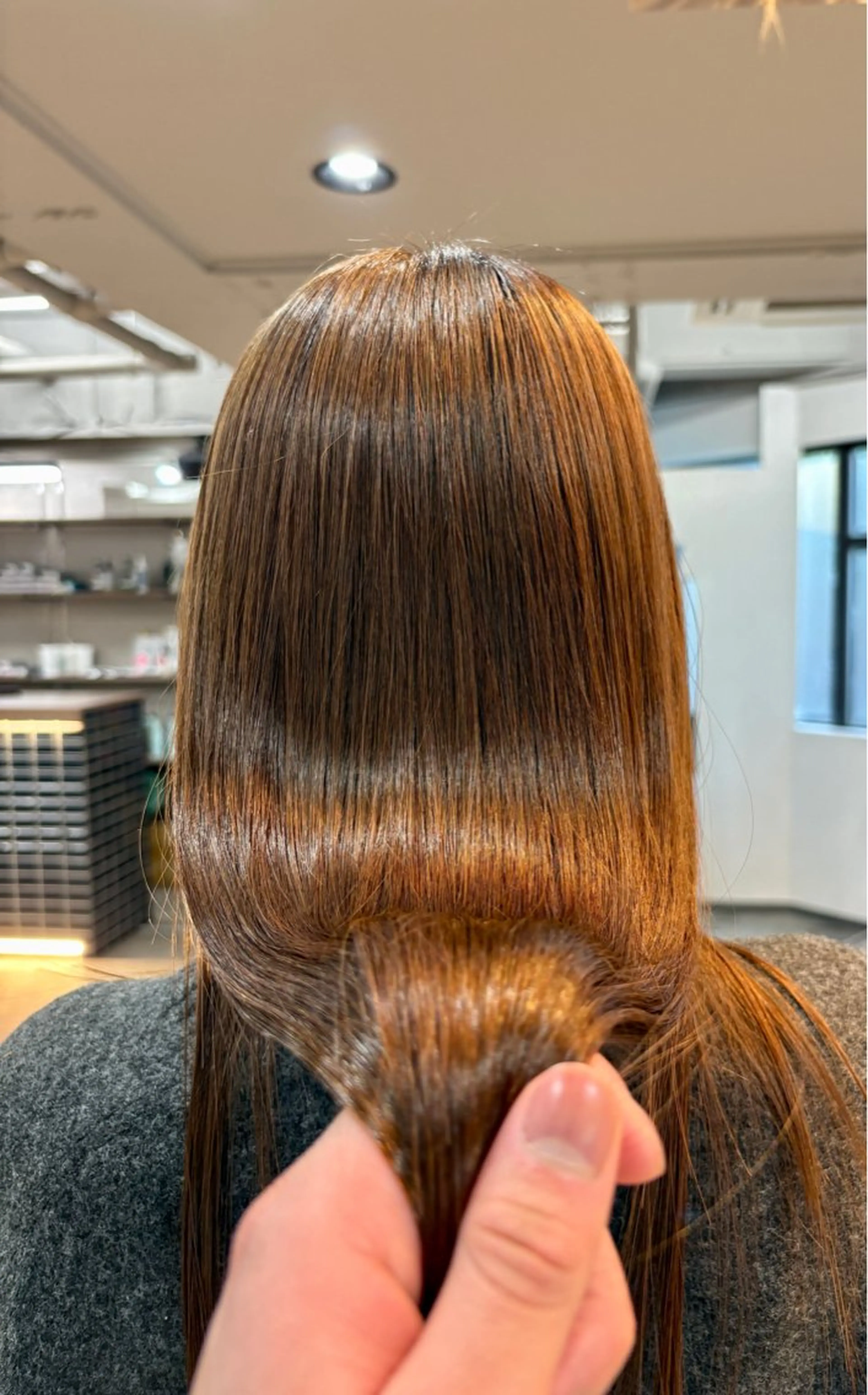 セミロング 髪質改善 ヘアカラー 💎艶髪／美髪特化 世麗💎のヘアスタイル