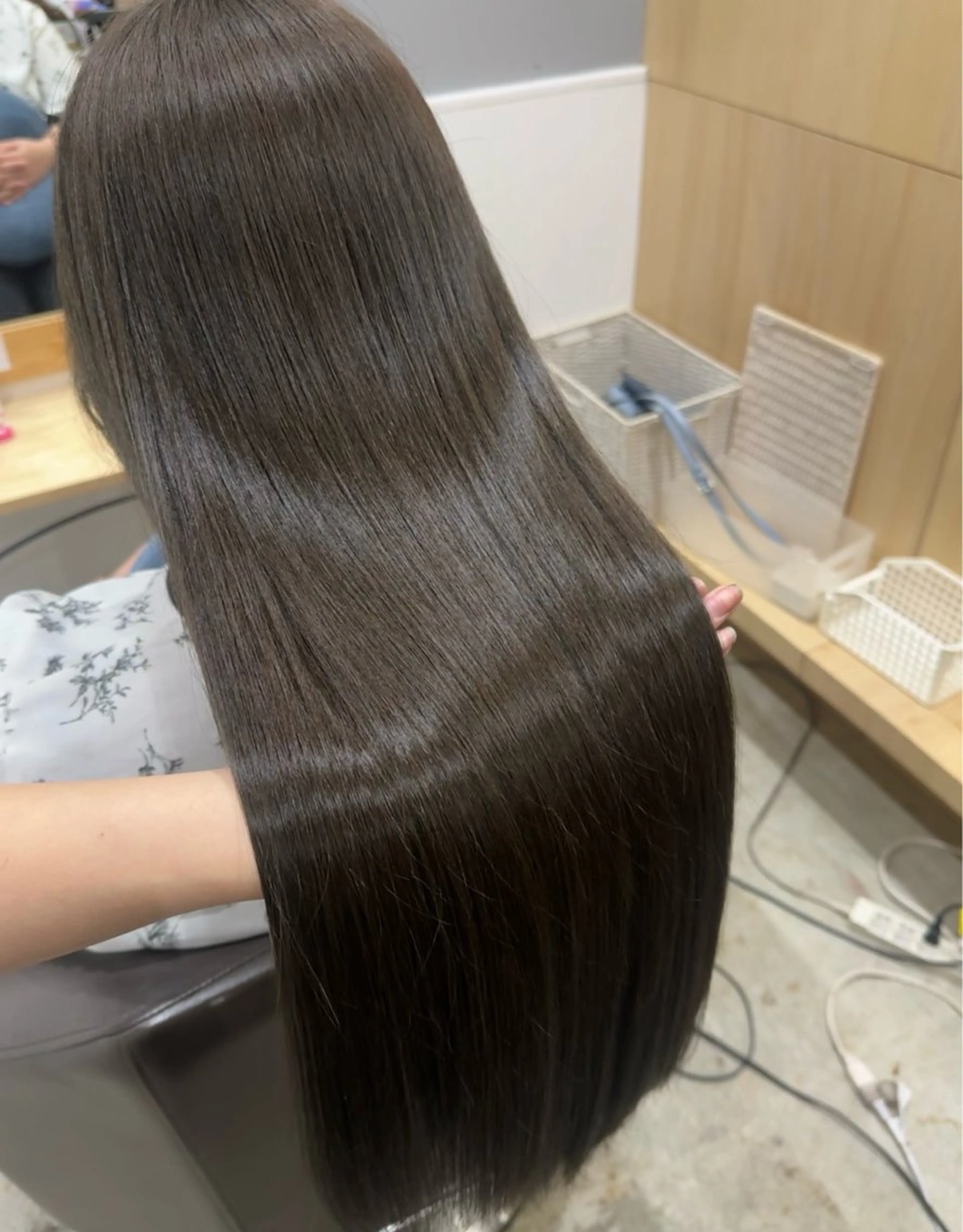 セミロング miloc MOMOKAのヘアスタイル