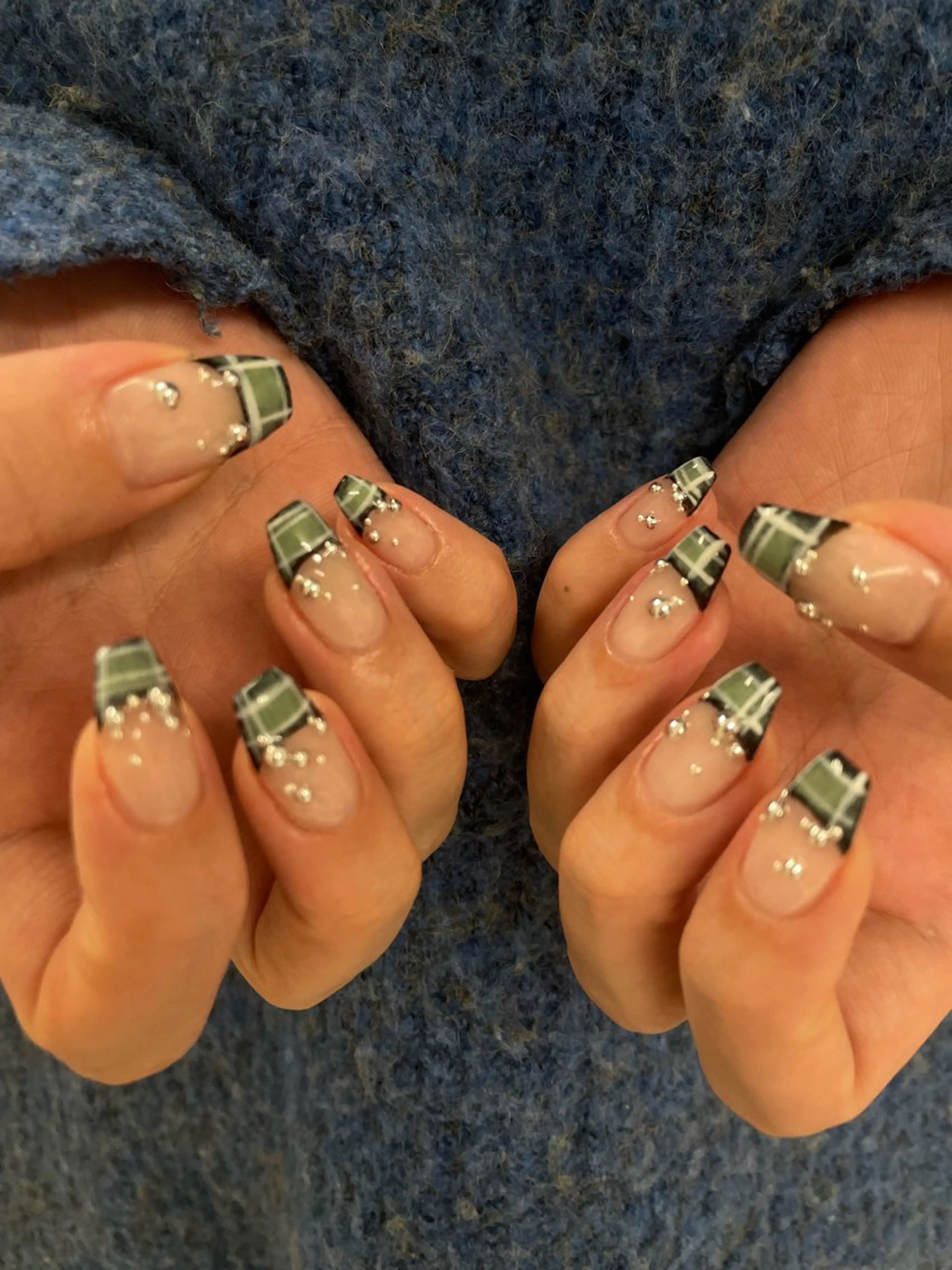 ネイル ハンドネイル koyu 🩶のネイルデザイン