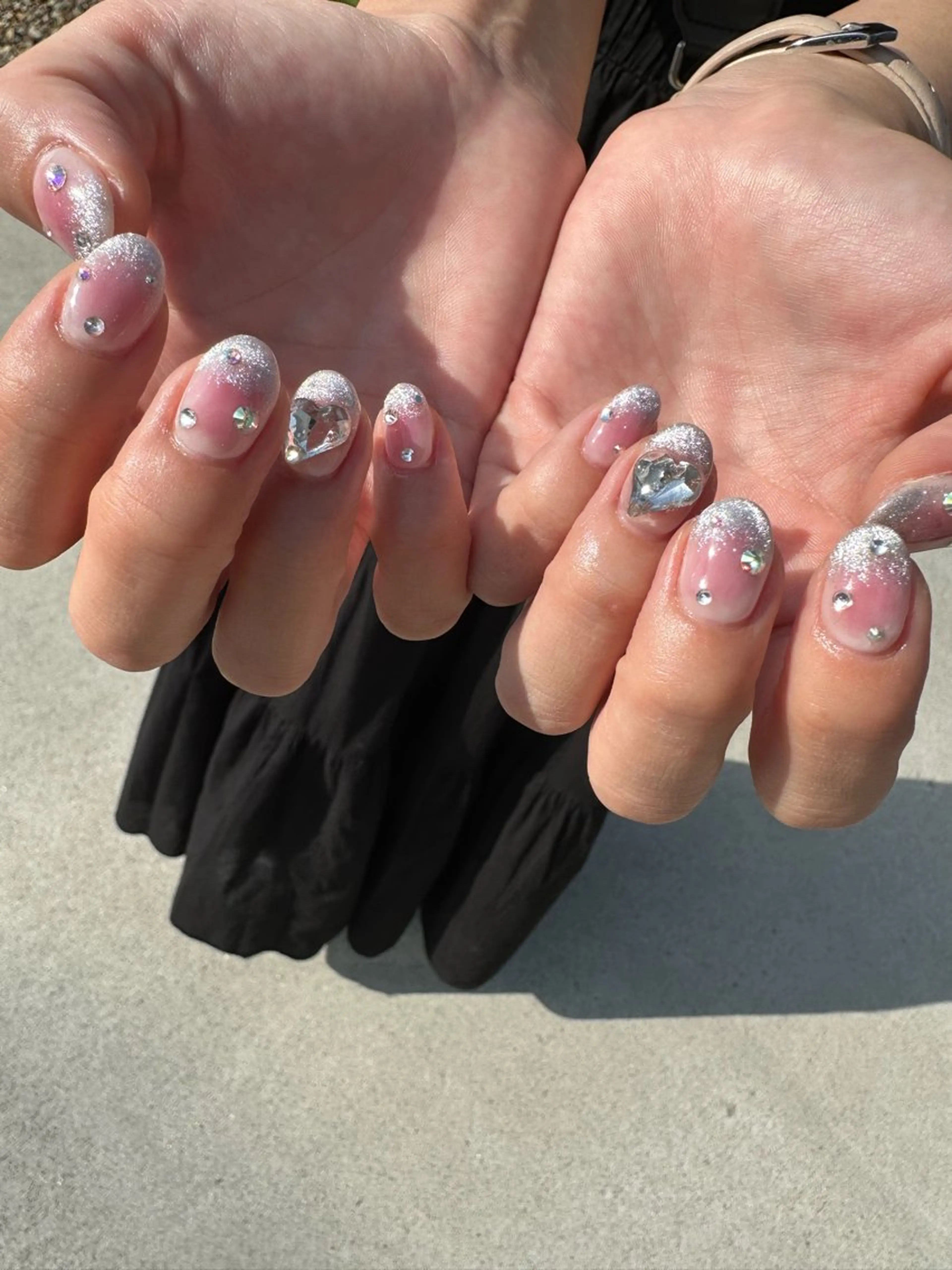 ネイル チークネイル フットネイル キラキラネイル マグネットネイル ニュアンスネイル nailroom Anmie.のネイルデザイン