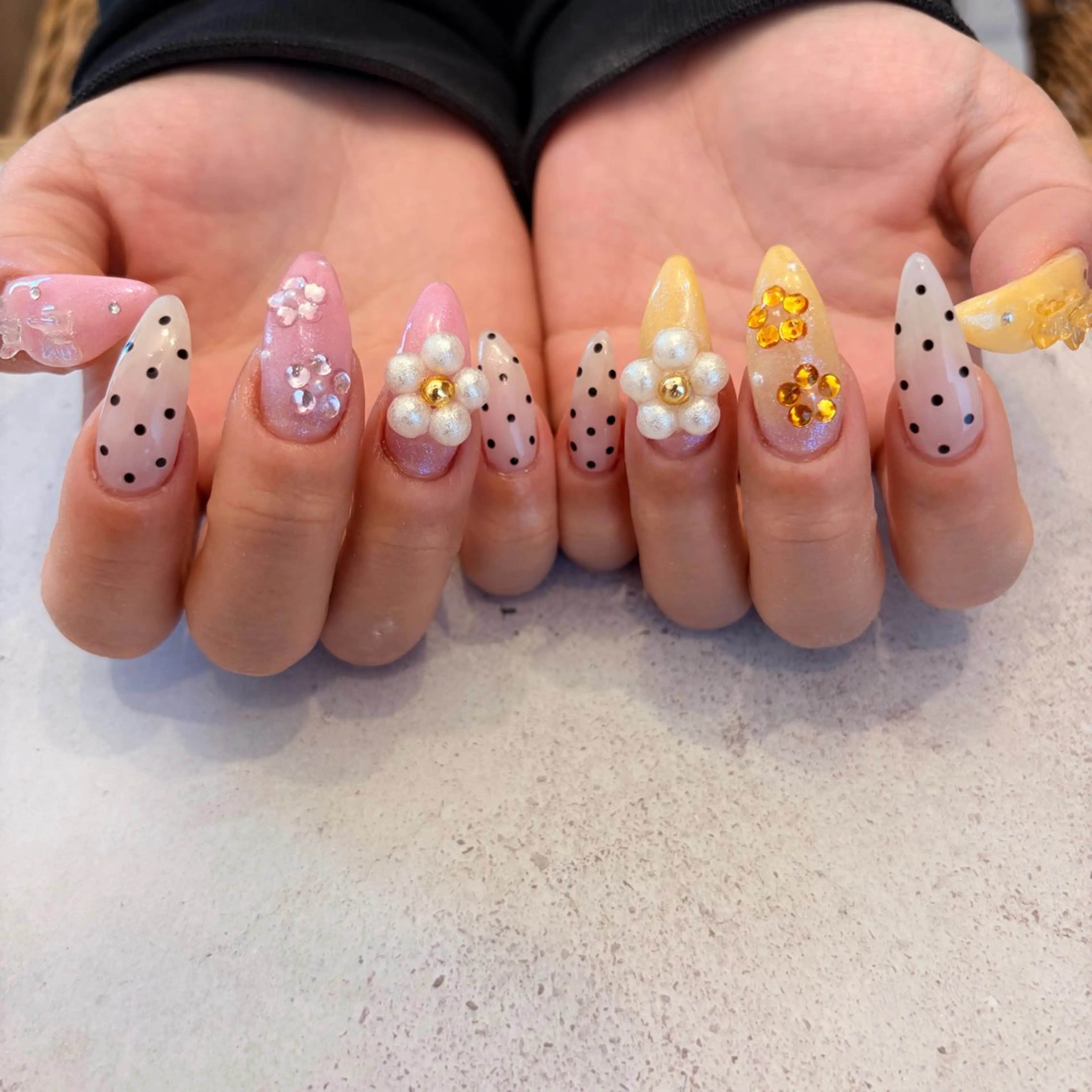 ネイル ドット ハンドネイル Sea  nail by emaのネイルデザイン