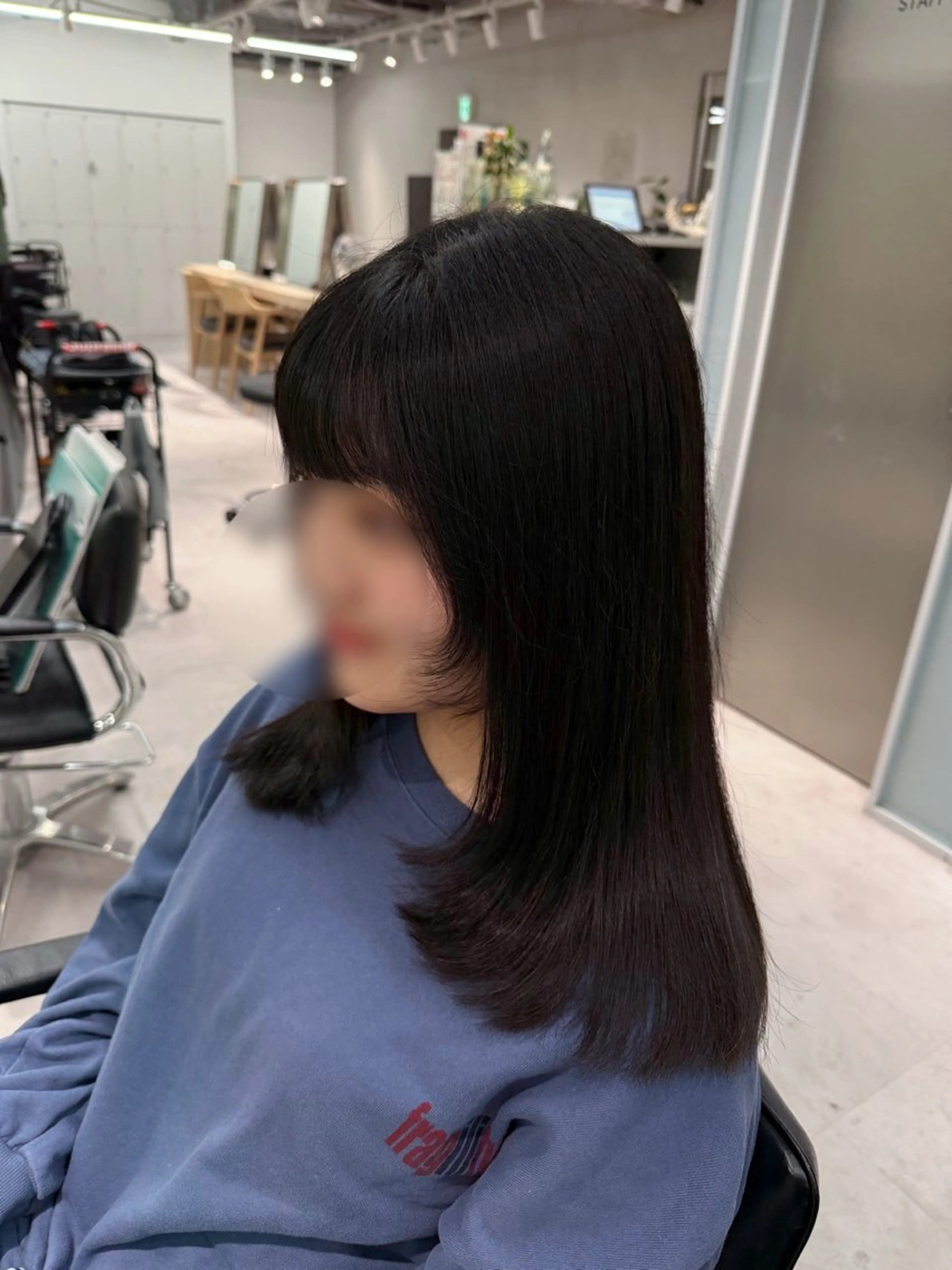 ロング 顔周りカット レイヤーカット カット 🤍haruna 🤍SUIのヘアスタイル