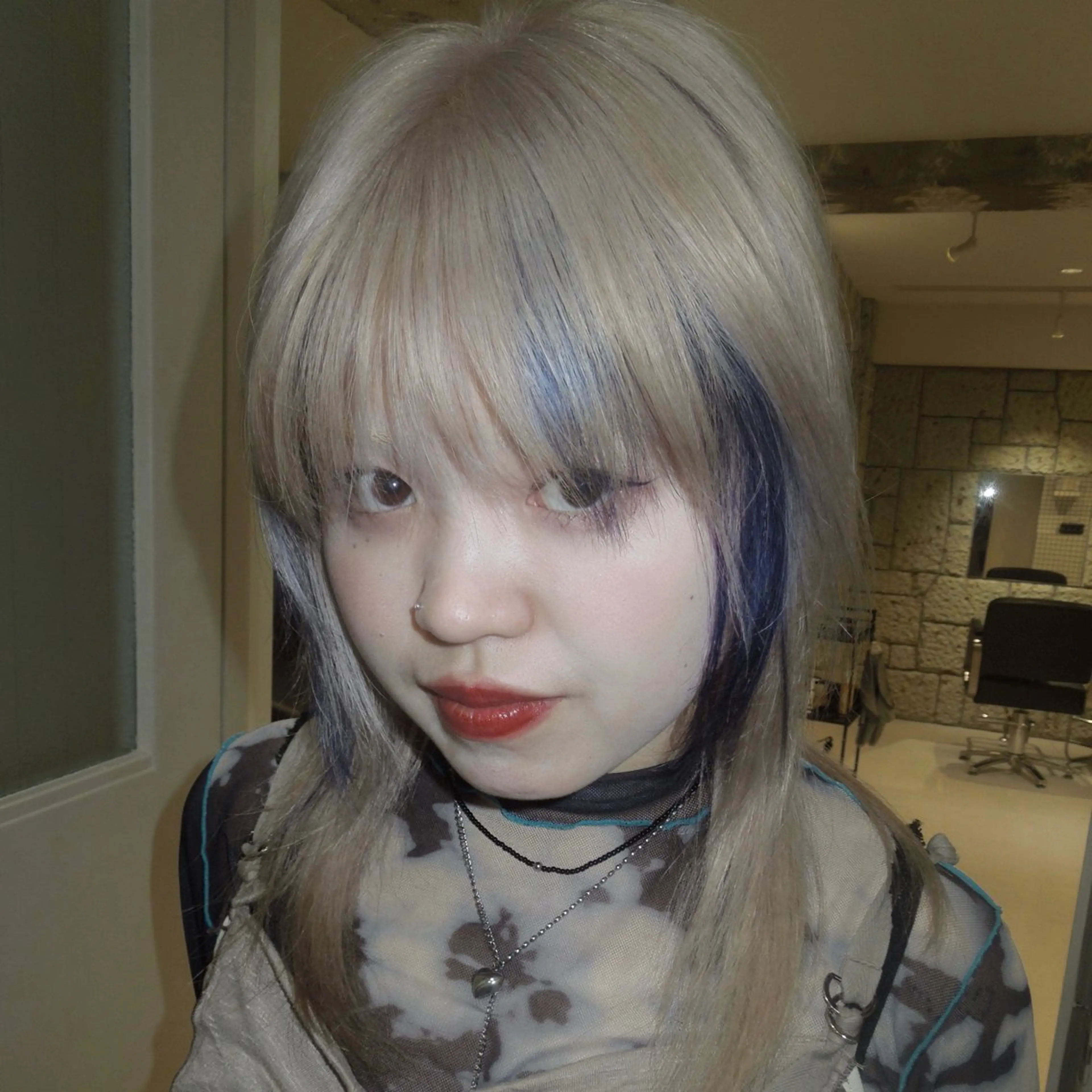 ロング カラー ブリーチ ケアブリーチ ヘアカラー トリートメント タマキ/似合わせ カット/Wカラーのヘアスタイル