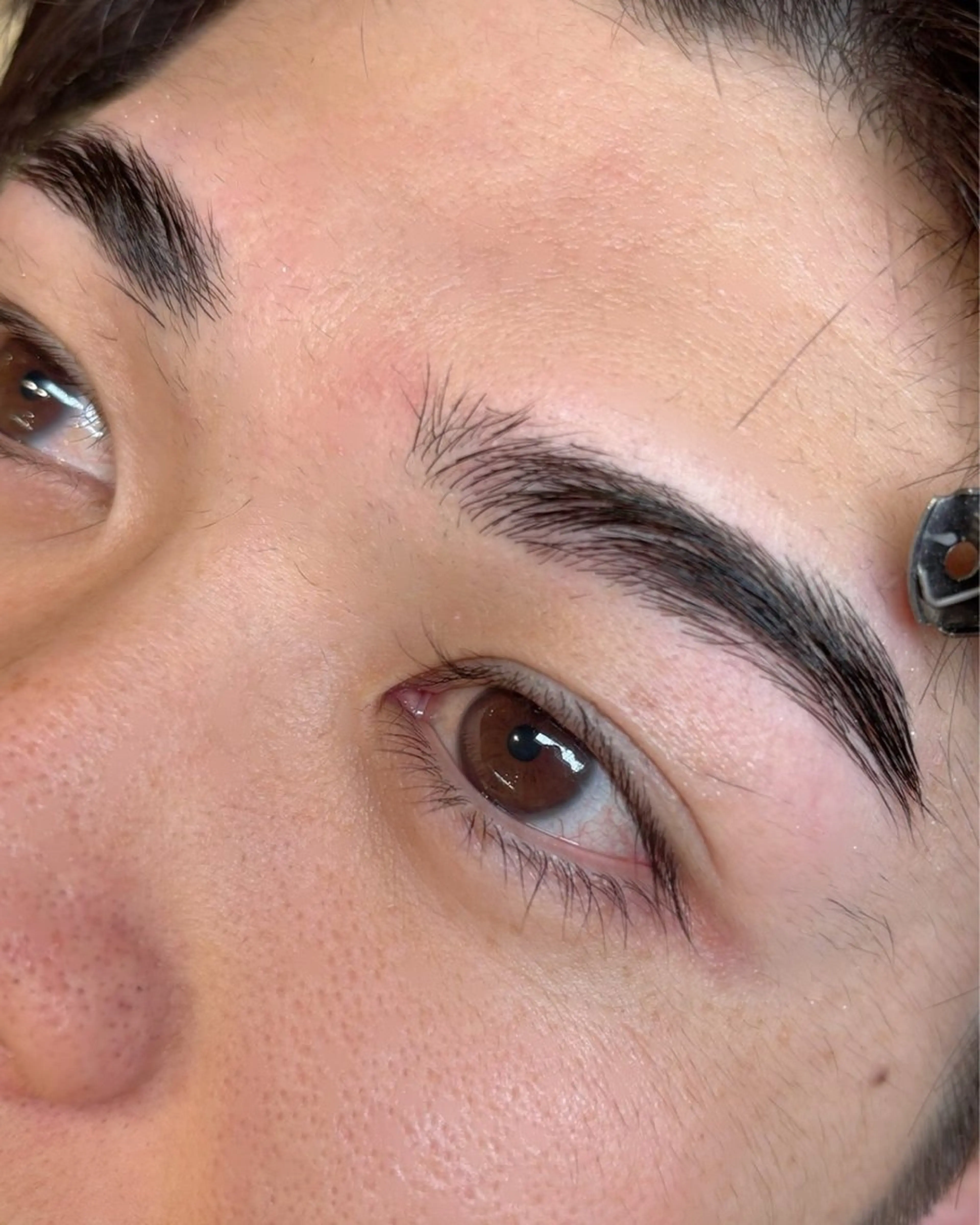 アイブロウ SLASH eye 繁田🧸🌈のマツエク・マツパデザイン