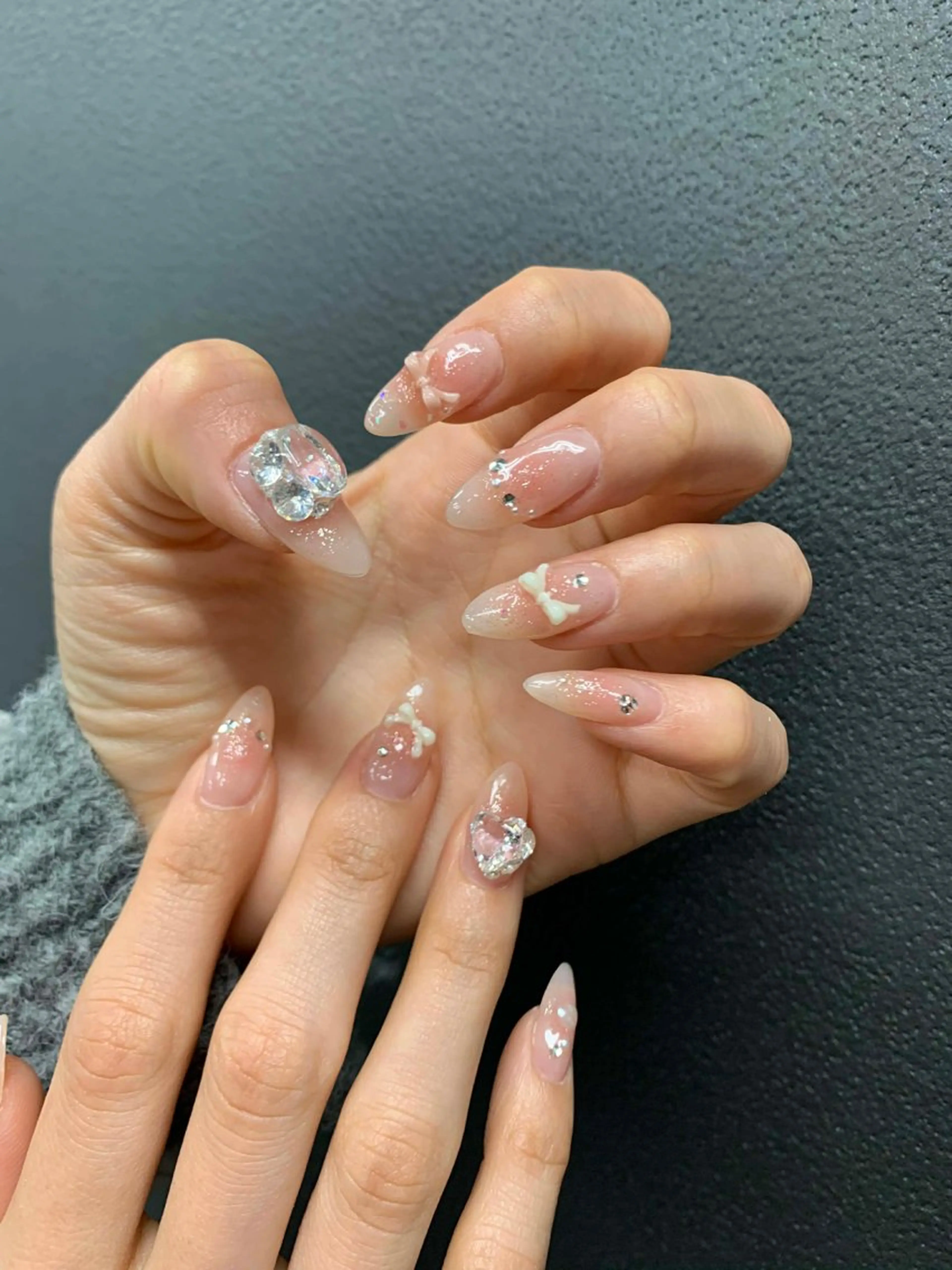 ネイル 韓国ネイル 持ち込み ニュアンスネイル ネイルチップ 冬ネイル LISA ANA.CHUOのネイルデザイン