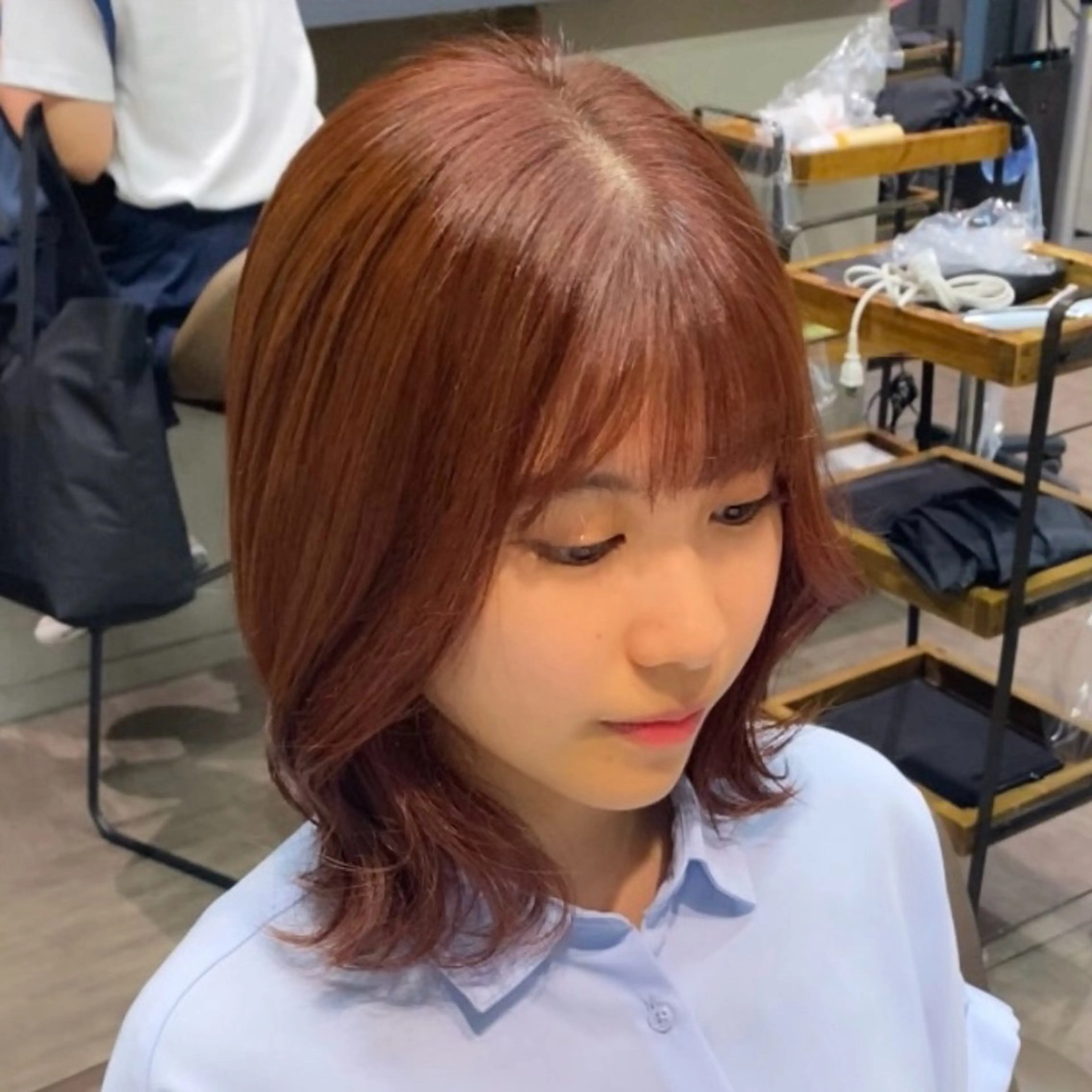 ミディアム ピンクブラウン カット ヘアカラー トリートメント 艶暖色カラー🍒 縮毛矯正ほののヘアスタイル