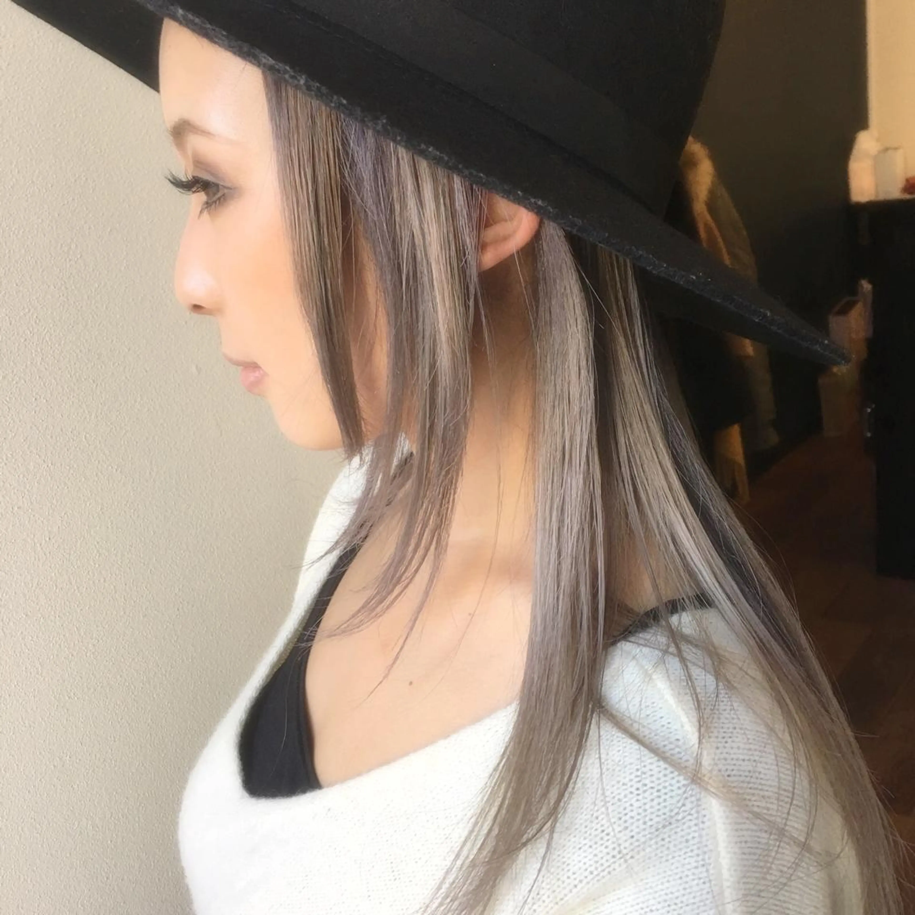 ロング カラー グレージュ ハイライトカラー 外国人風カラー ハイライト ヘアカラー トリートメント Tiger  Lily所属・江藤 星史のヘアスタイル