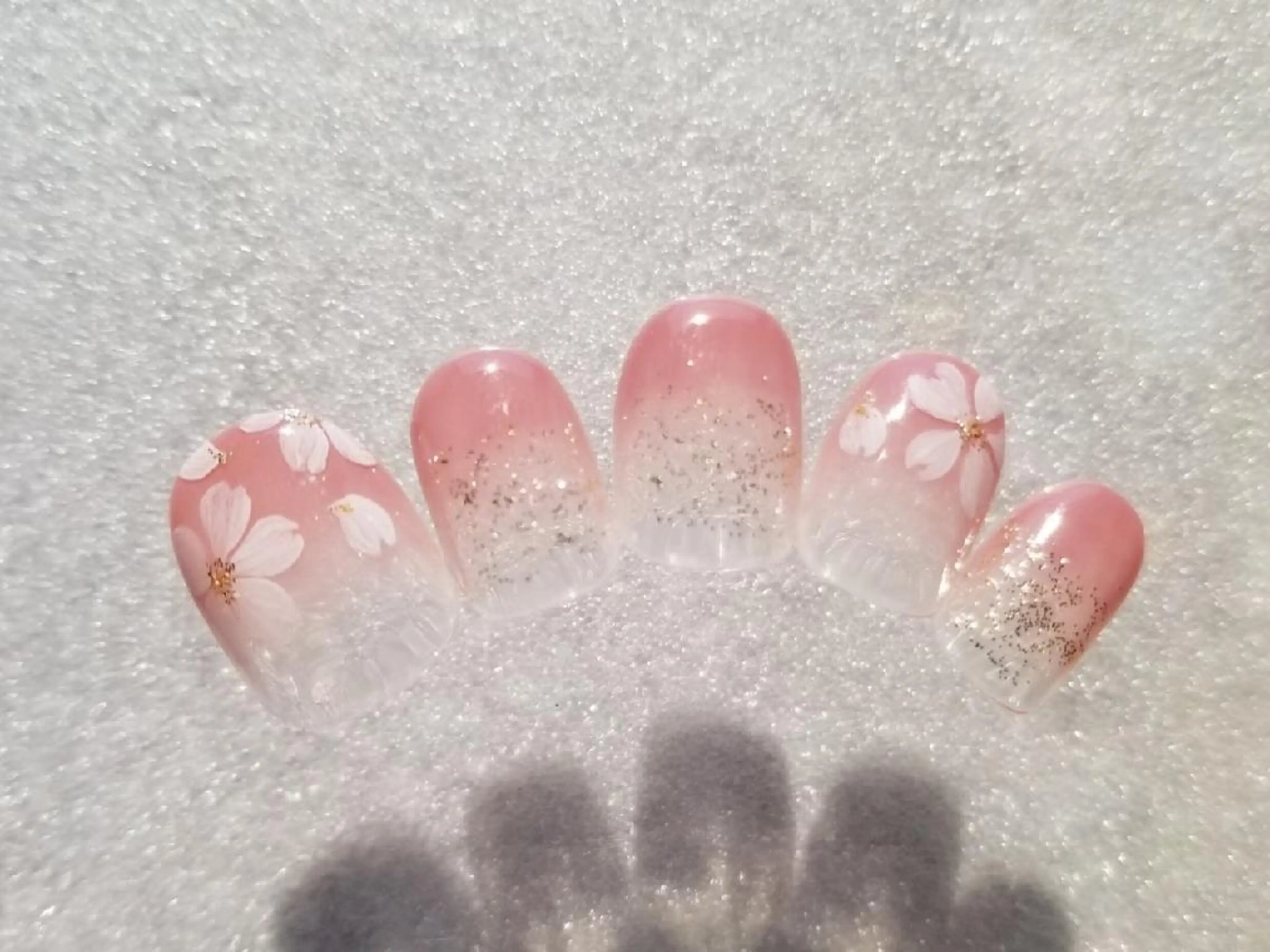 ショート ネイル 桜ネイル オフィスネイル 吉祥寺🌟 ネイルフロンティアのネイルデザイン