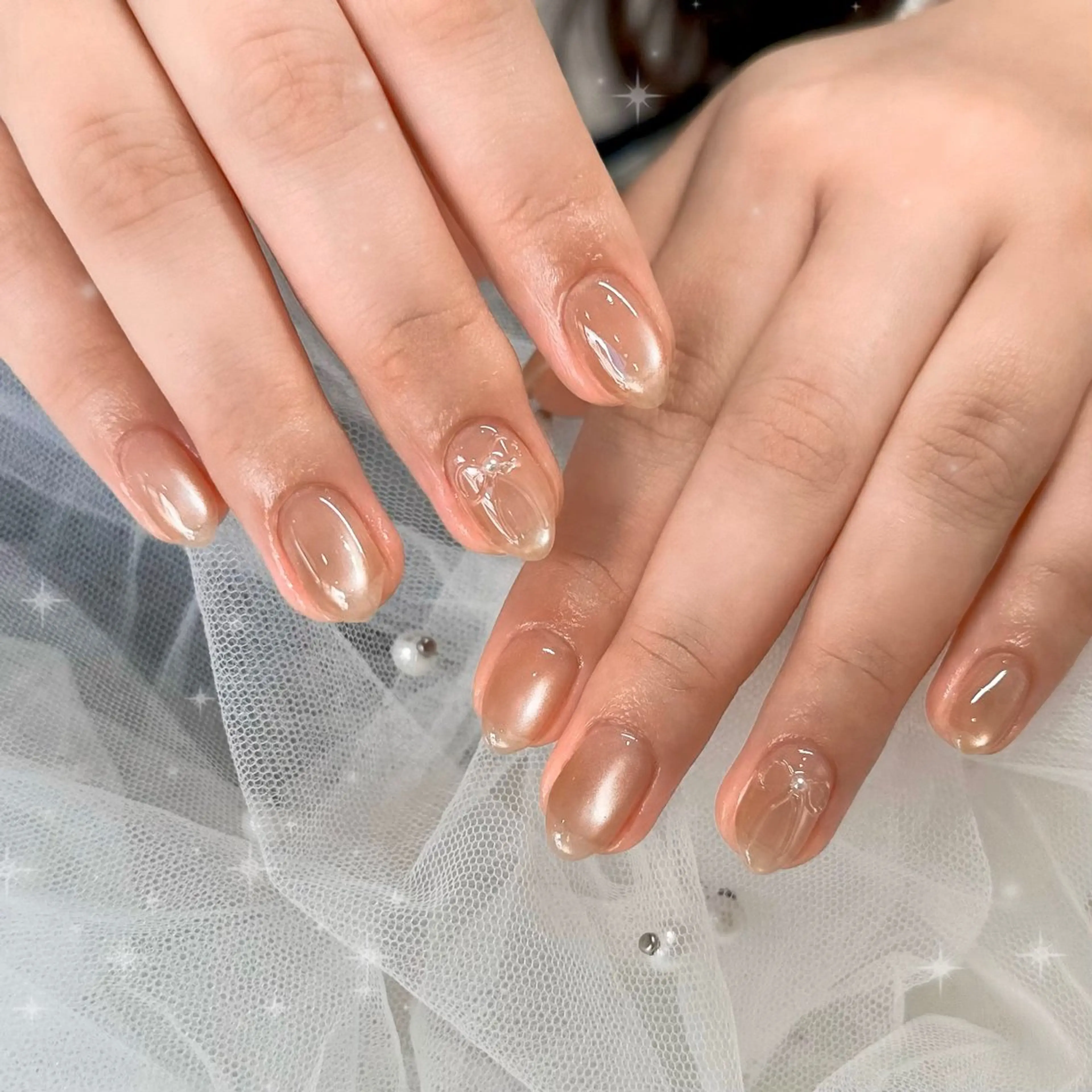 ネイル マグネットネイル リボン ハンドネイル Eluna 新宿所属・Karen 新宿のネイルデザイン