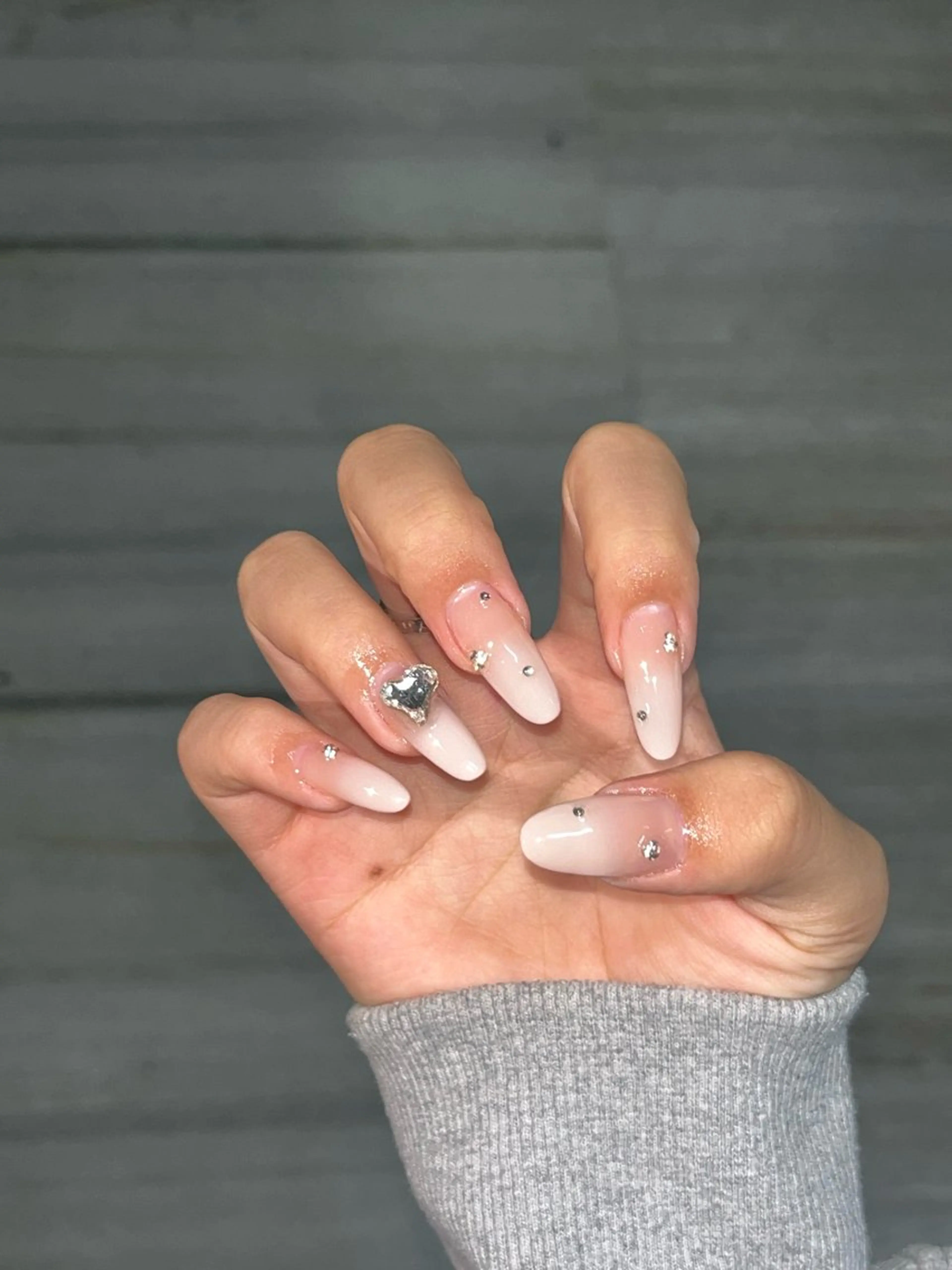 ネイル EE.Nail所属・FuFu.Nail 2️⃣番のネイルデザイン