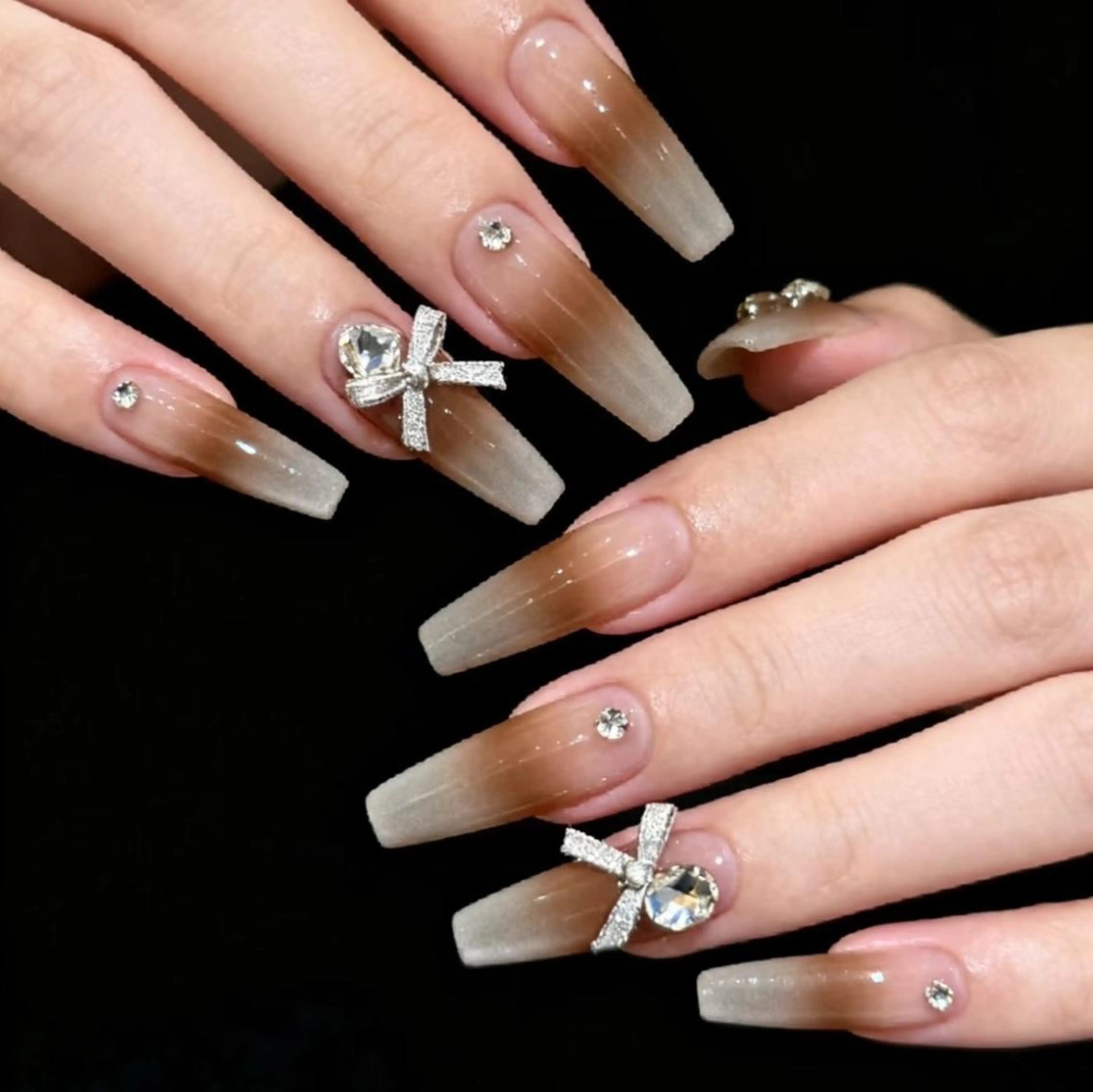 ネイル ハンドネイル ハンドケア 🍑 momo_nailのネイルデザイン