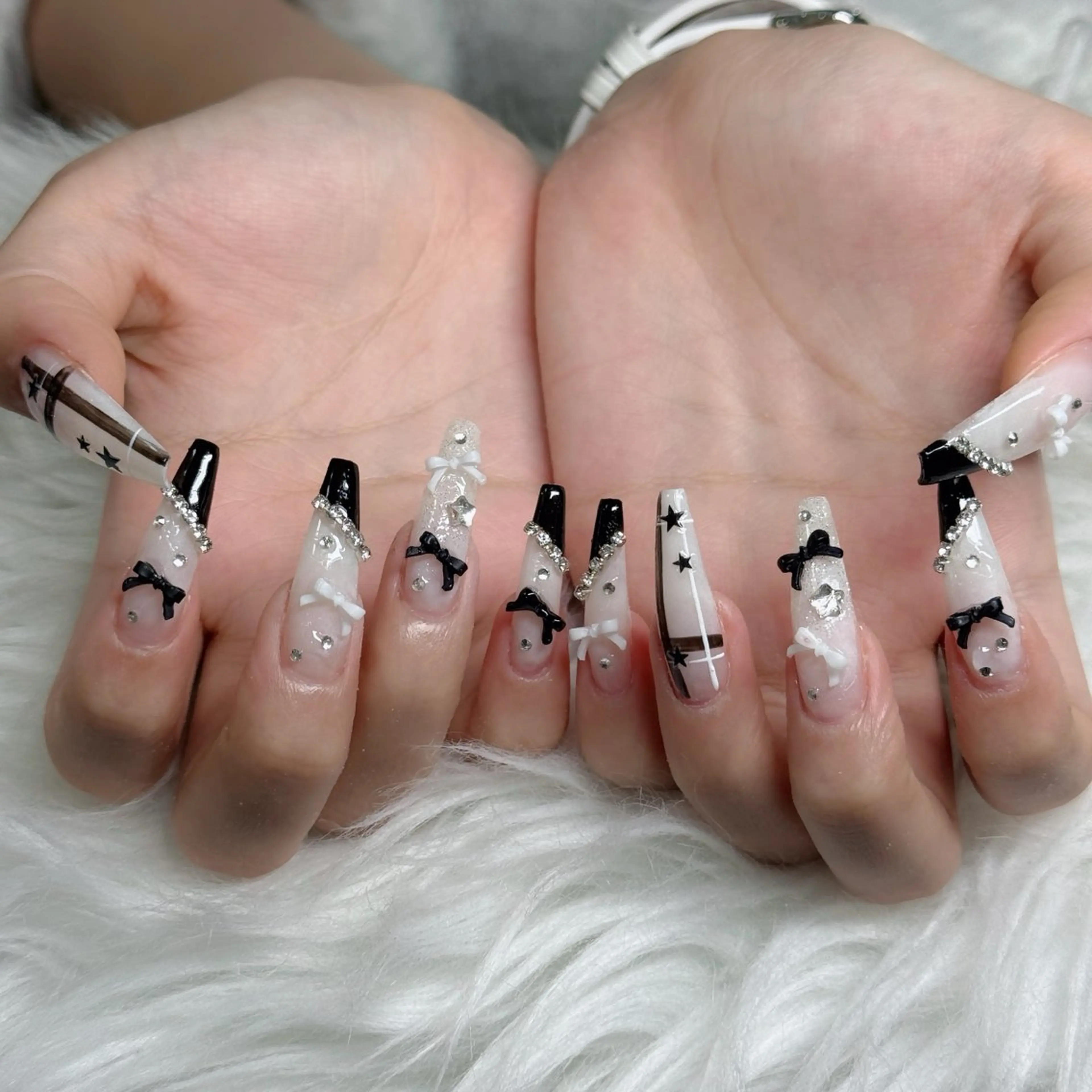 ネイル フットネイル フレンチネイル グラデーション 韓国ネイル ロングネイル ハンドネイル Hani Nail Salonのネイルデザイン