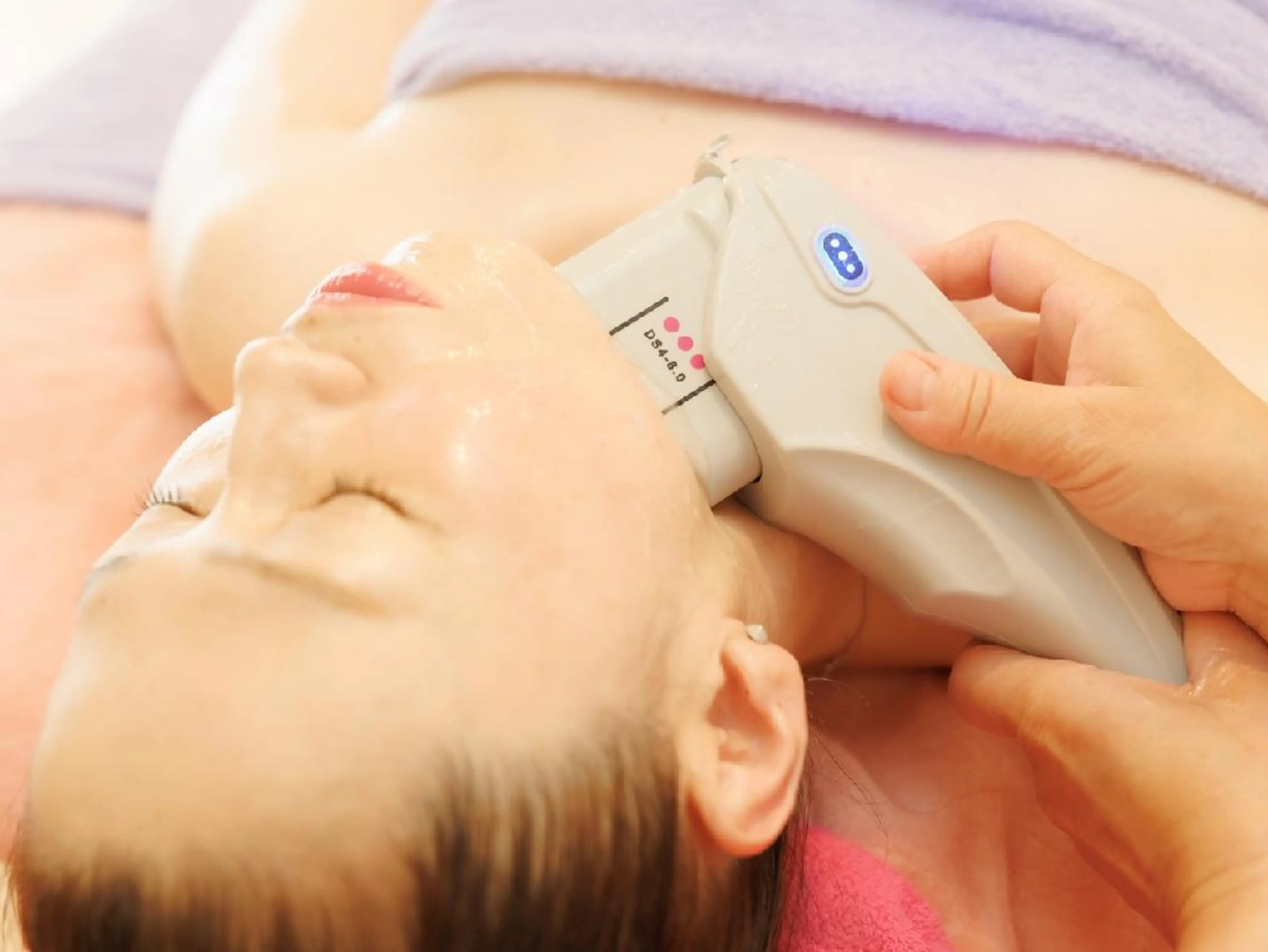 84%の32000円引き!韓流肌不老生抗酸化エキス小顔毛穴ケア変身コース人気メニュー!の写真