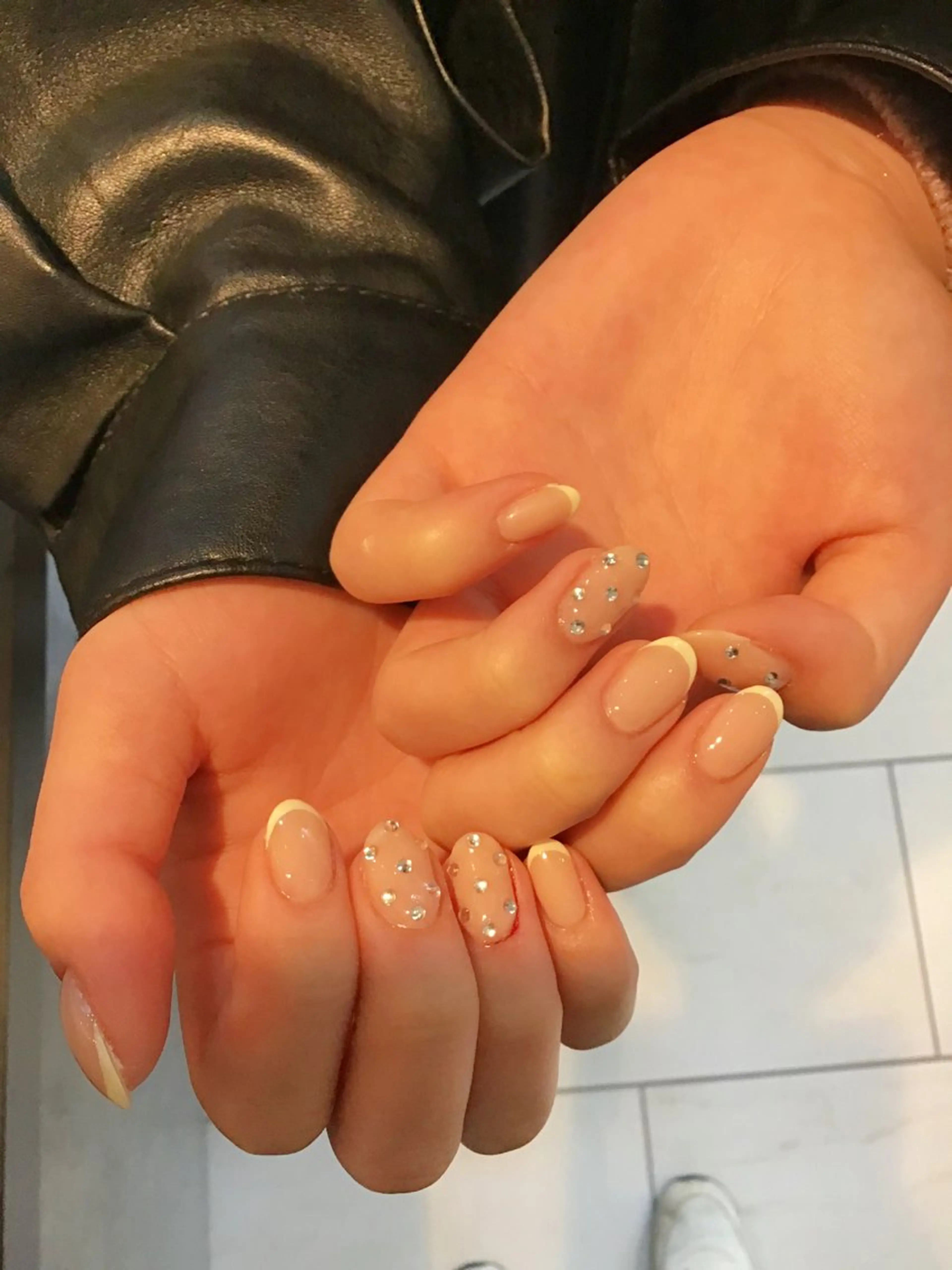 ネイル アートネイル シンプルネイル Nest 岩崎のネイルデザイン