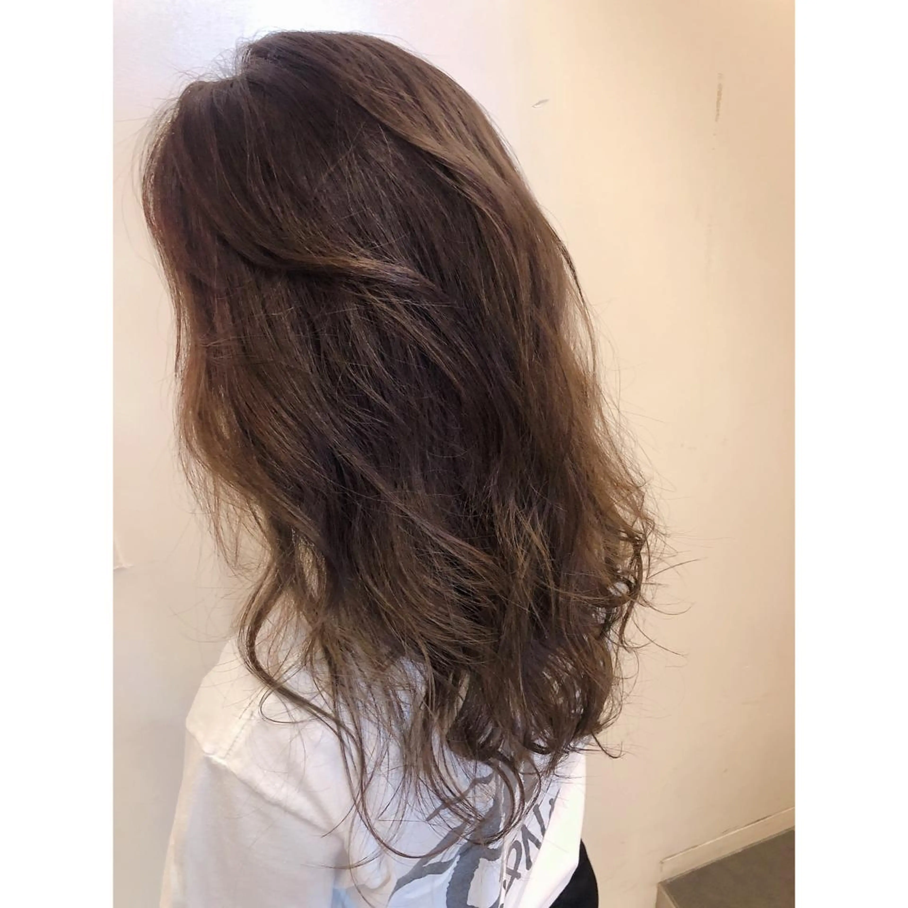 ロング カラー 田上 (たのうえ)のヘアスタイル