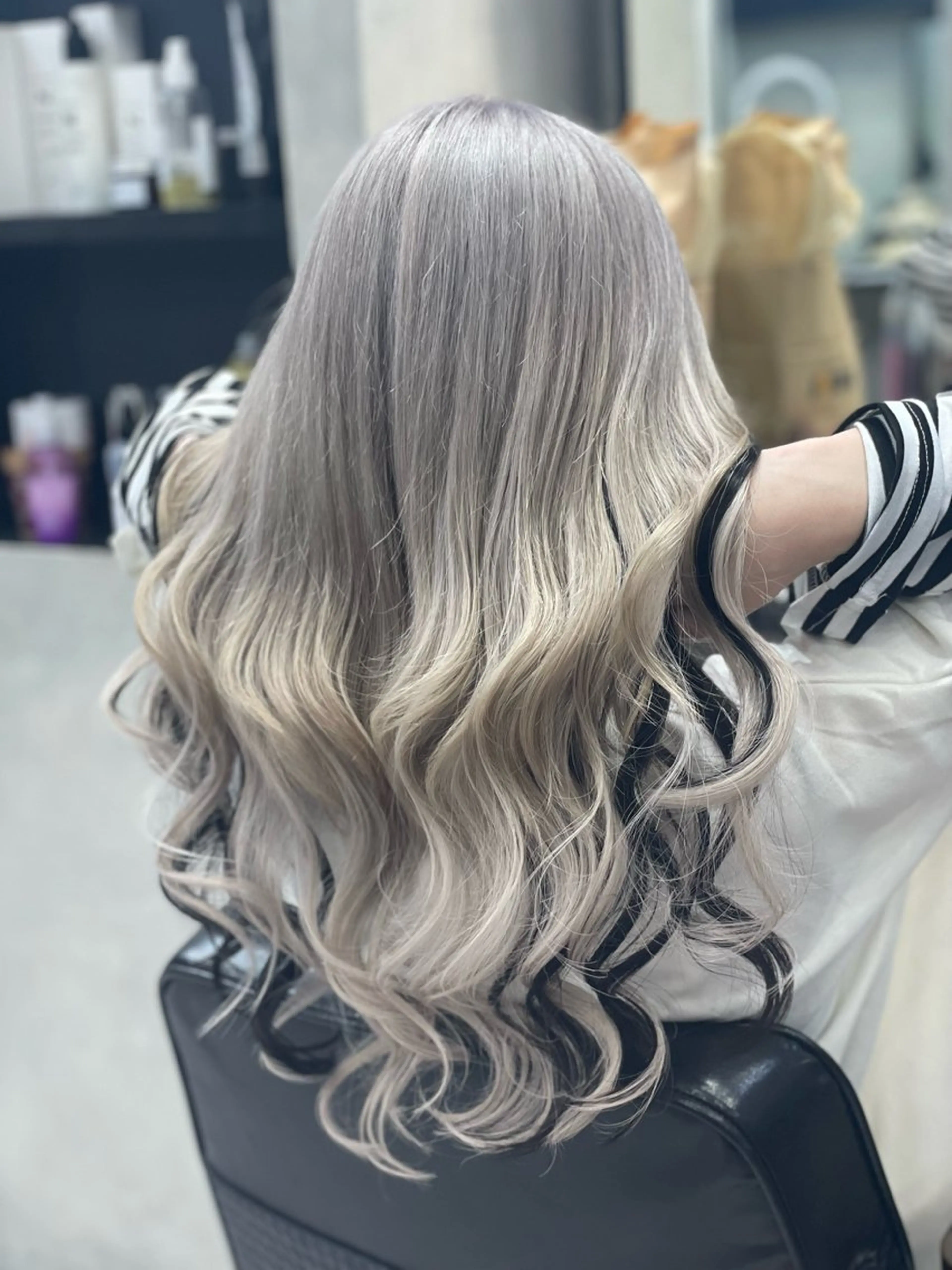ミディアム エクステ レイヤーカット トリートメント ヘアカラー トリートメント 👑最高級エクステ 👑新宿/タイセイのヘアスタイル