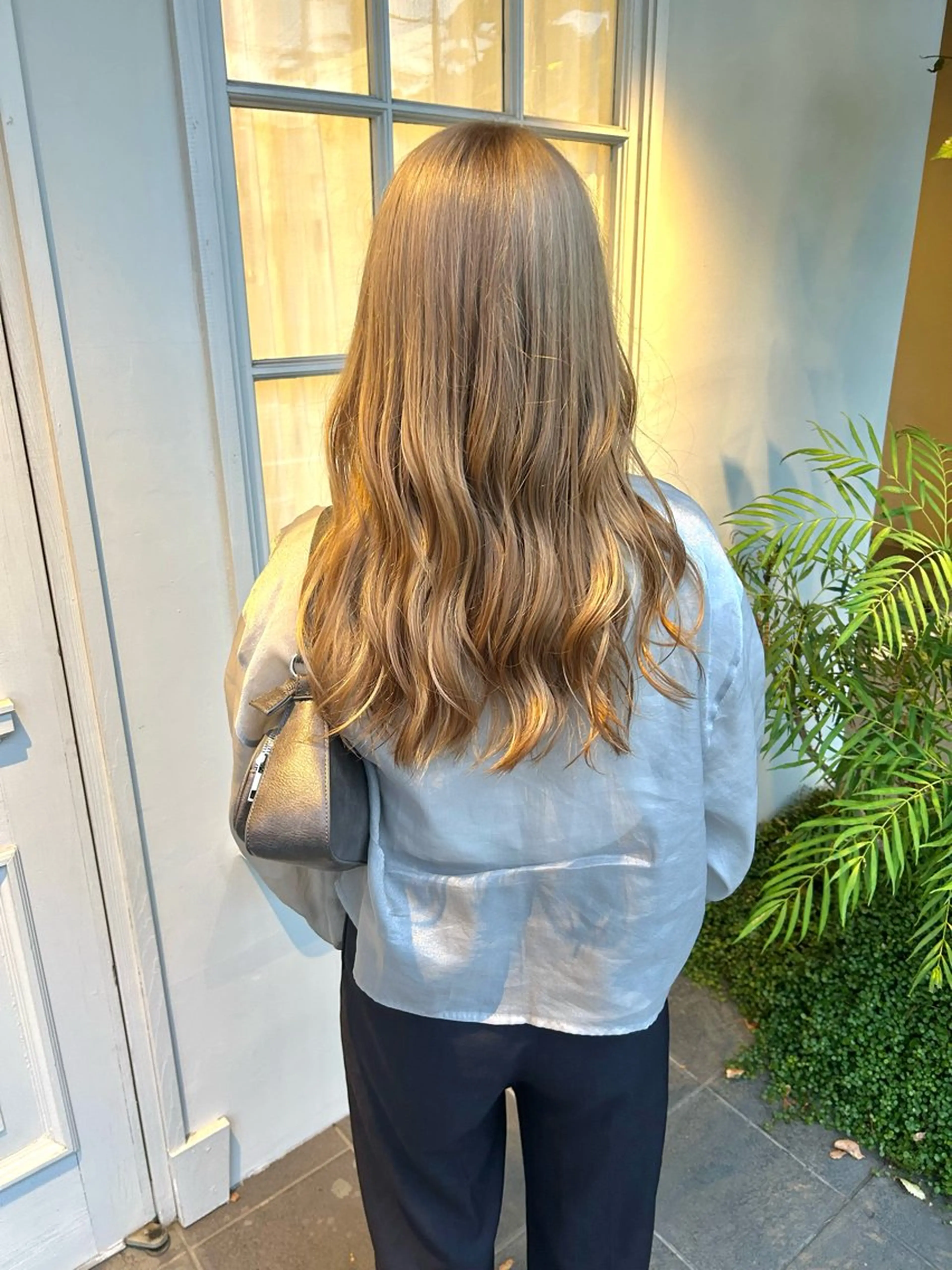 カラー AGREE Momokaのヘアスタイル