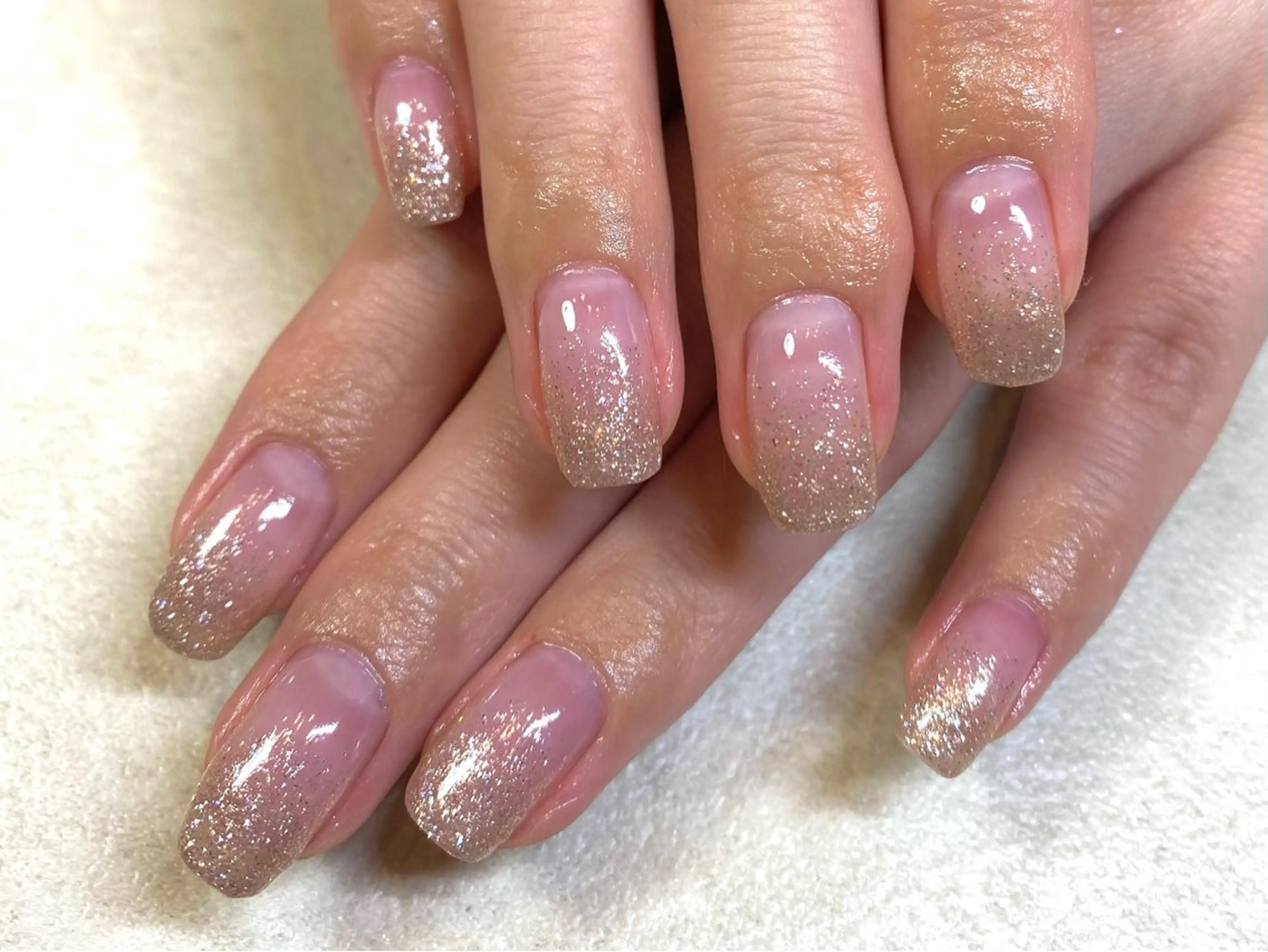 ネイル ラメ(グリッター) ラメグラデーション ハンドネイル Nail R 🌸Nonのネイルデザイン