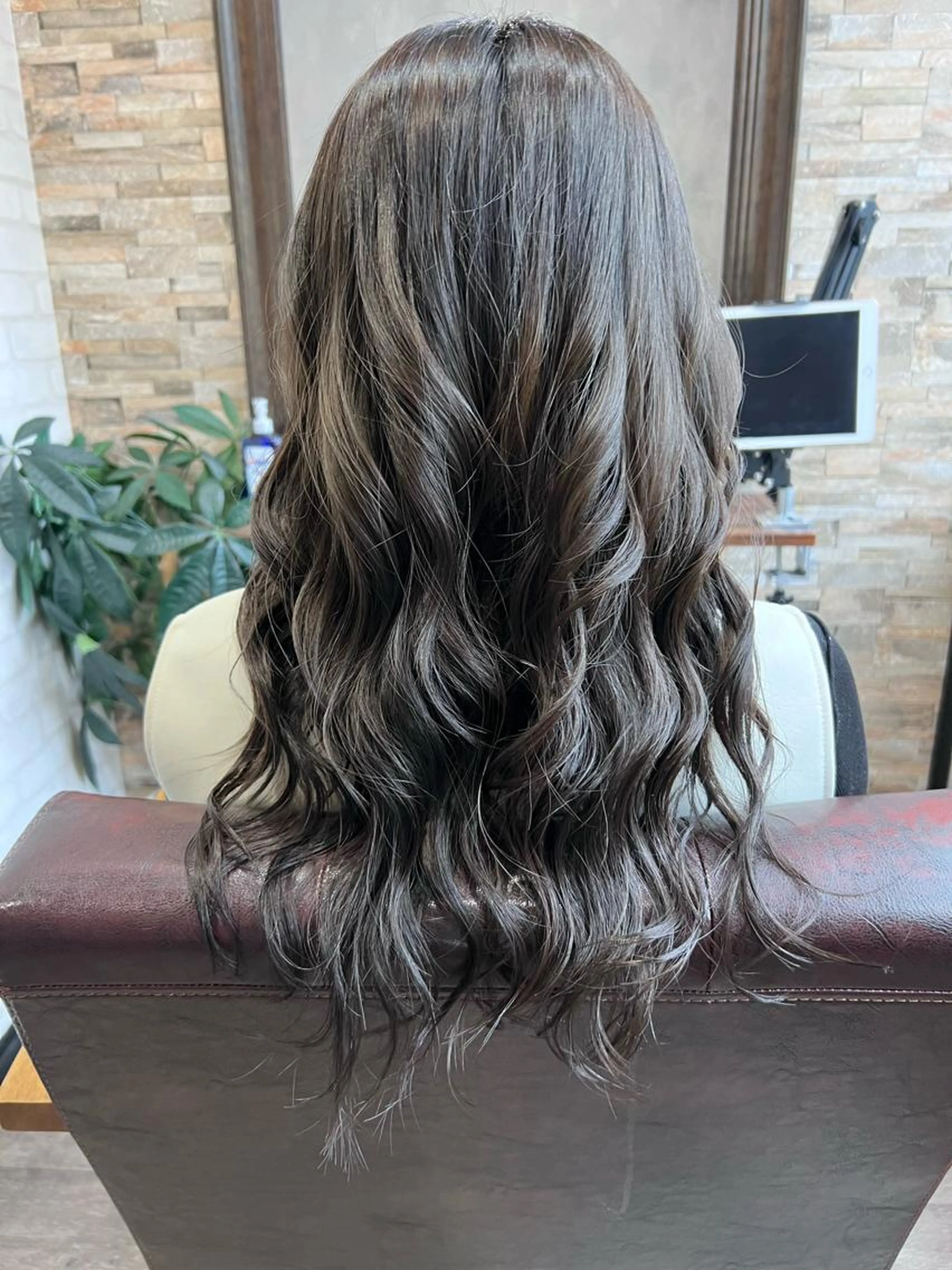 [平日限定]カット+アディクシーカラー+トリートメントの写真