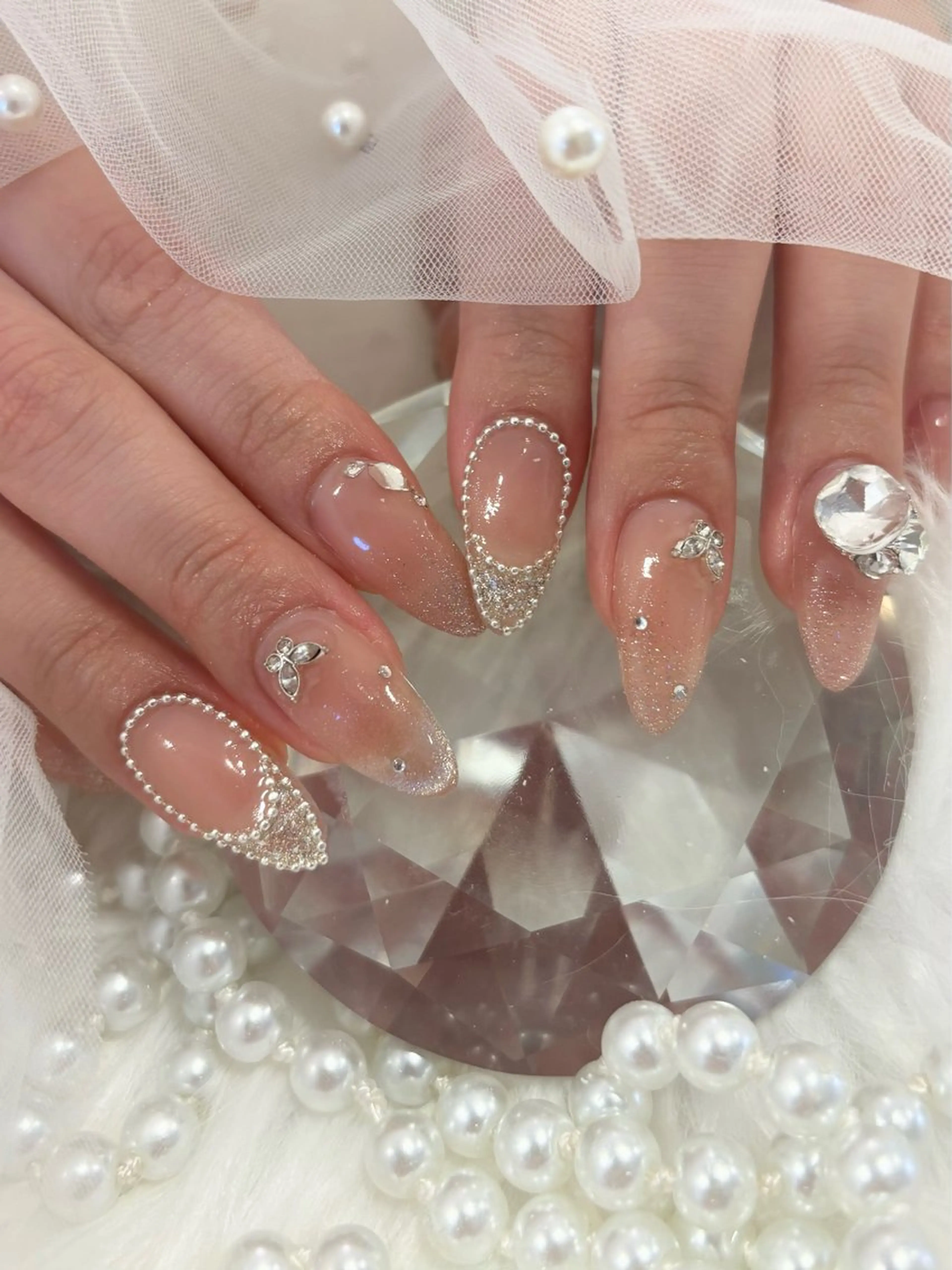 セミロング 韓国風ヘア ハンドネイル ワンホンネイル/ 韓国ネイルMAKIのネイルデザイン