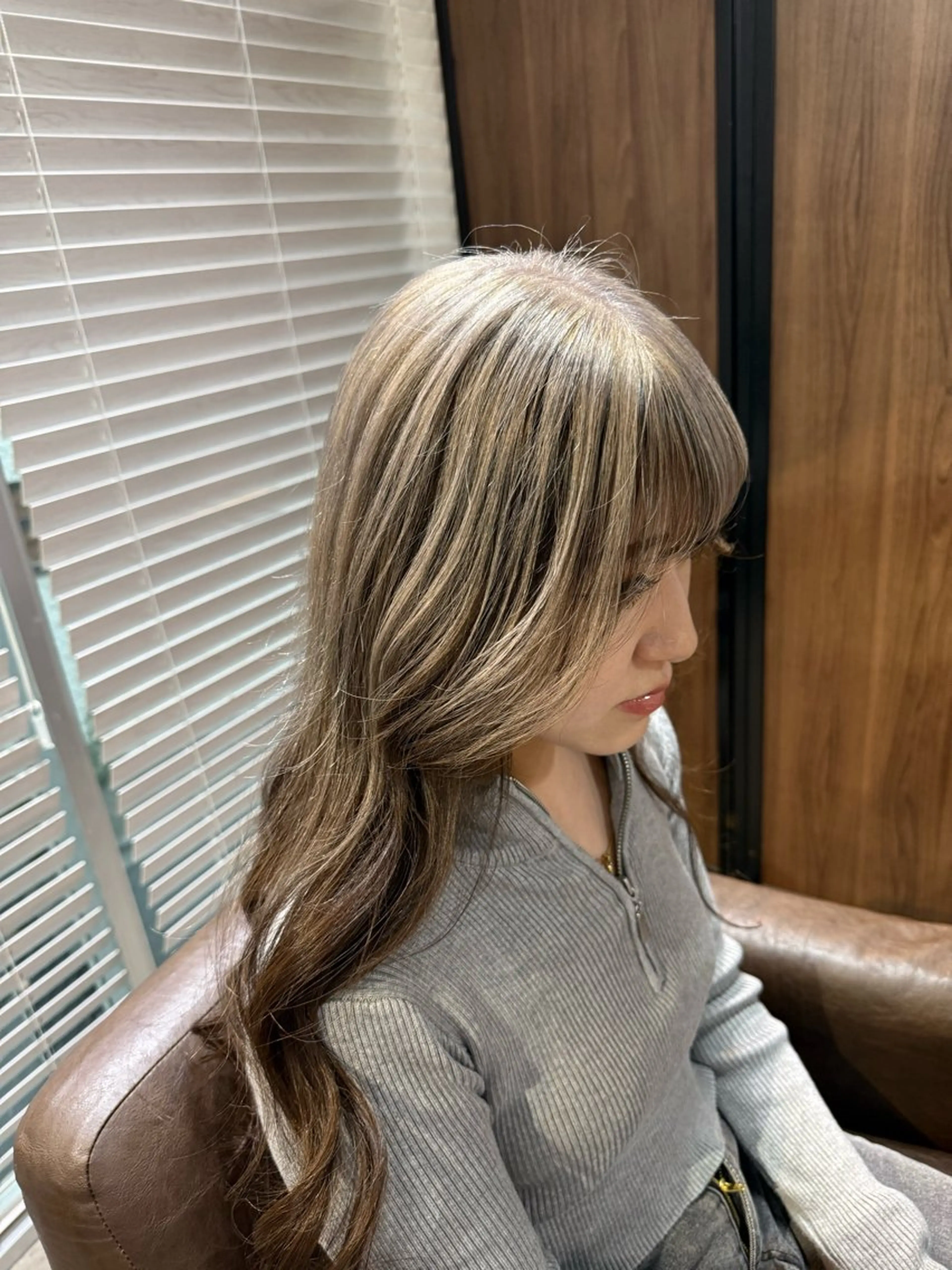 ロング ヘアカラー トリートメント 山影✨バレイヤージュ ハイライト✨メンズ◎のヘアスタイル